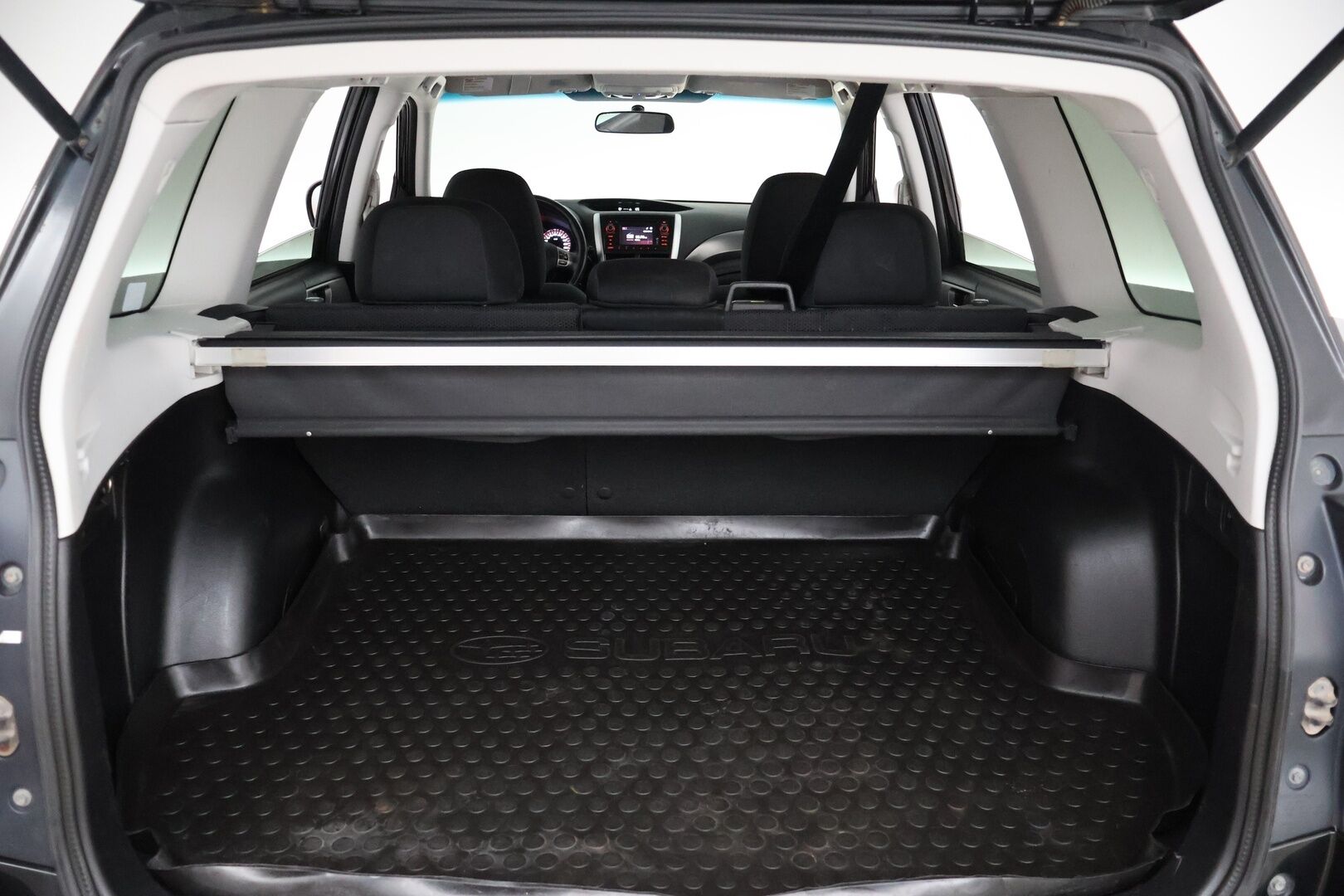 Subaru Forester 2012 2,0 XS WV AT - Suomi-Auto | Vakkari | Koukku | P. Kamera |