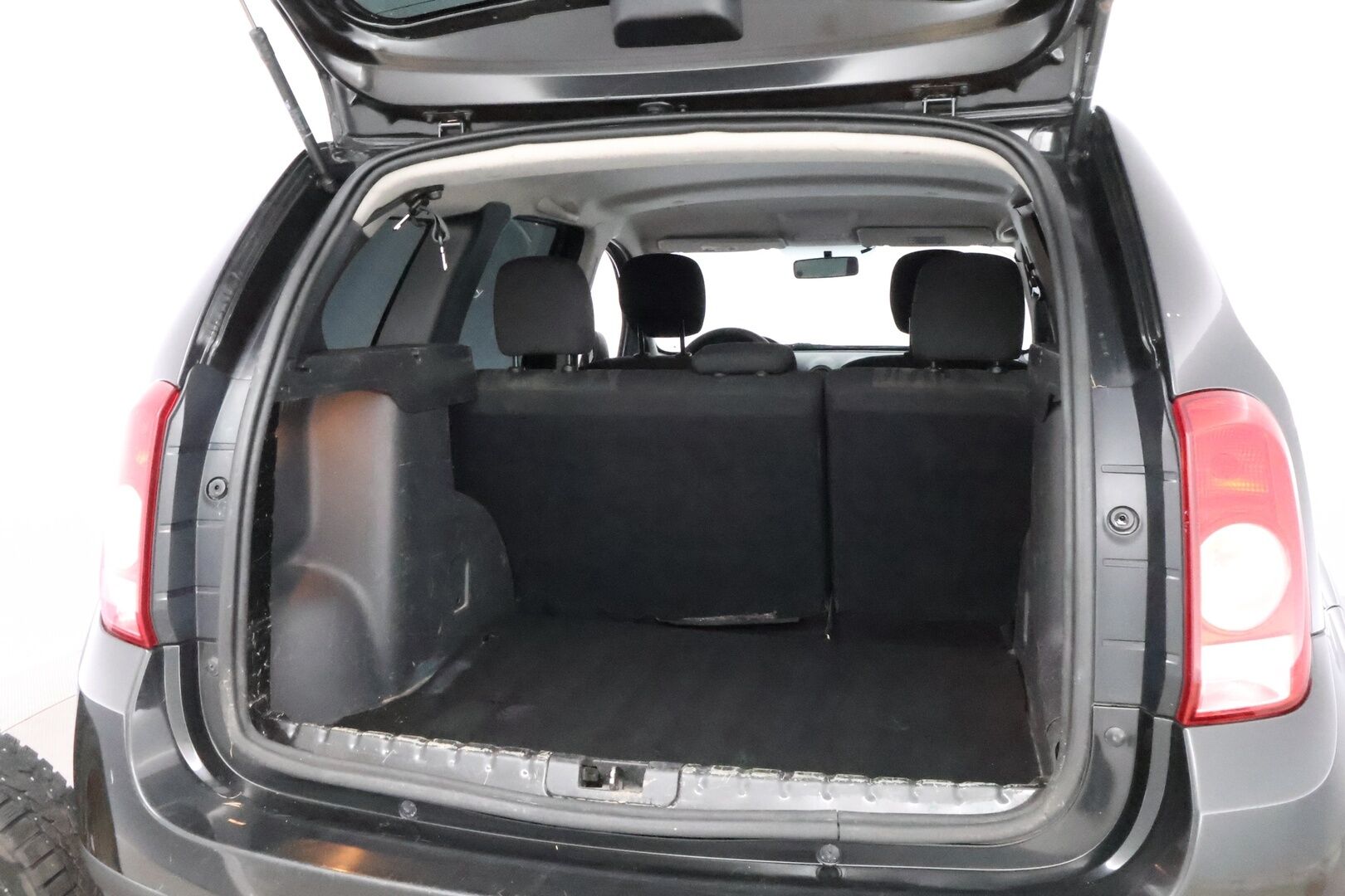 Dacia Duster 2011 4x2 1,6 16V Hi-Flex 105hv 5MT Laureate * Suomiauto / Ilmastointi / Lohko & Sisäpistoke / Penkinlämmittimet - 2x Renkaat / Juuri tullut Tampereelle!