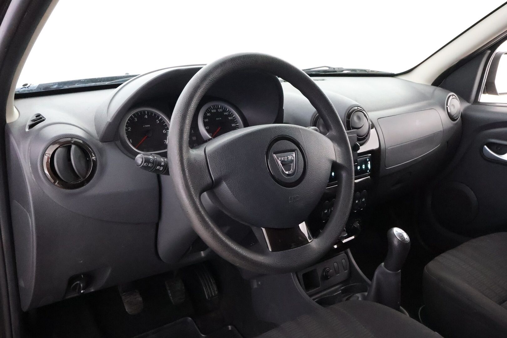 Dacia Duster 2011 4x2 1,6 16V Hi-Flex 105hv 5MT Laureate * Suomiauto / Ilmastointi / Lohko & Sisäpistoke / Penkinlämmittimet - 2x Renkaat / Juuri tullut Tampereelle!