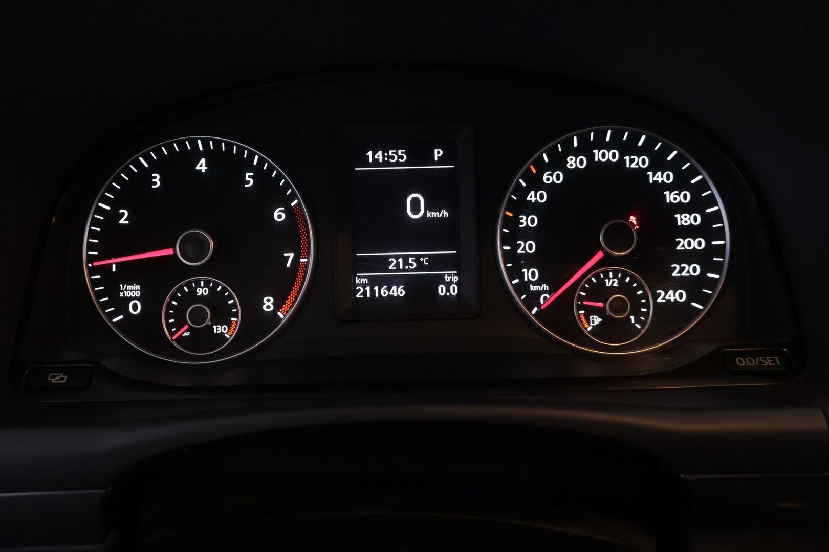 Volkswagen Touran 2012 1.4 TSI Comfortline 103kW 140hv DSG Autom. - Suomi-auto | 7P | Panorama | Webasto | Xenon-ajovalot | Pysäköinti tutkat edessä ja takana | Pysäköintiavustin | 2x renkaat & vanteet - KORKO VAIN 3,99 %