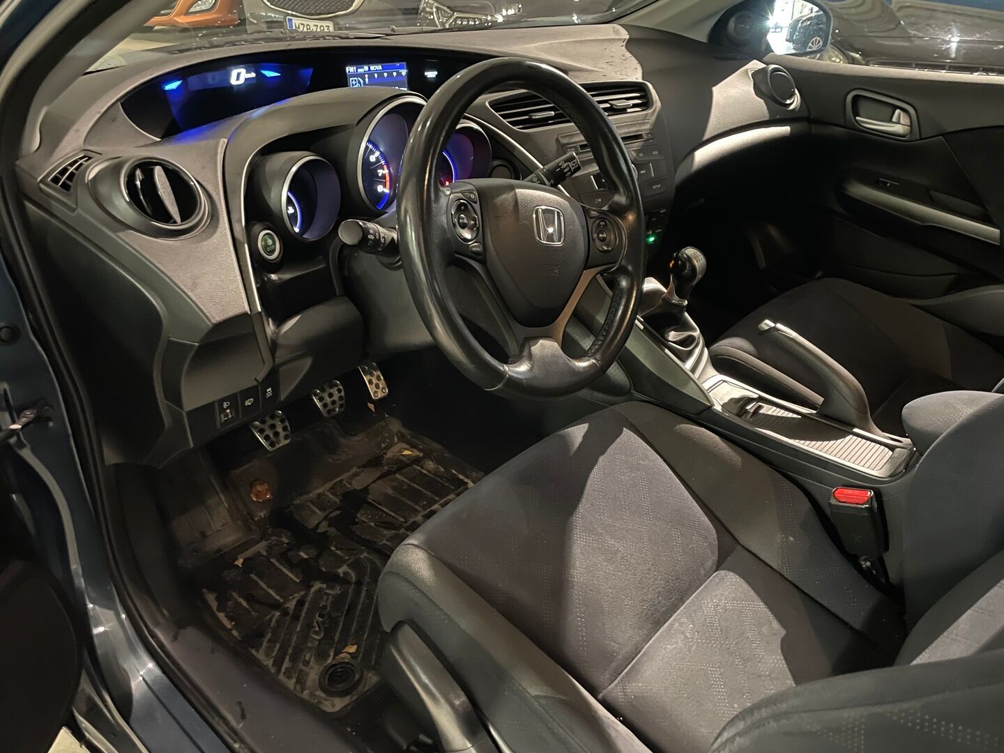 Honda Civic 2012 5D 1,8i Sport - | Koukku | P-Kamera | Vakkari | Hyvin huolletu | Suomiauto | Kahdet renkaat | 