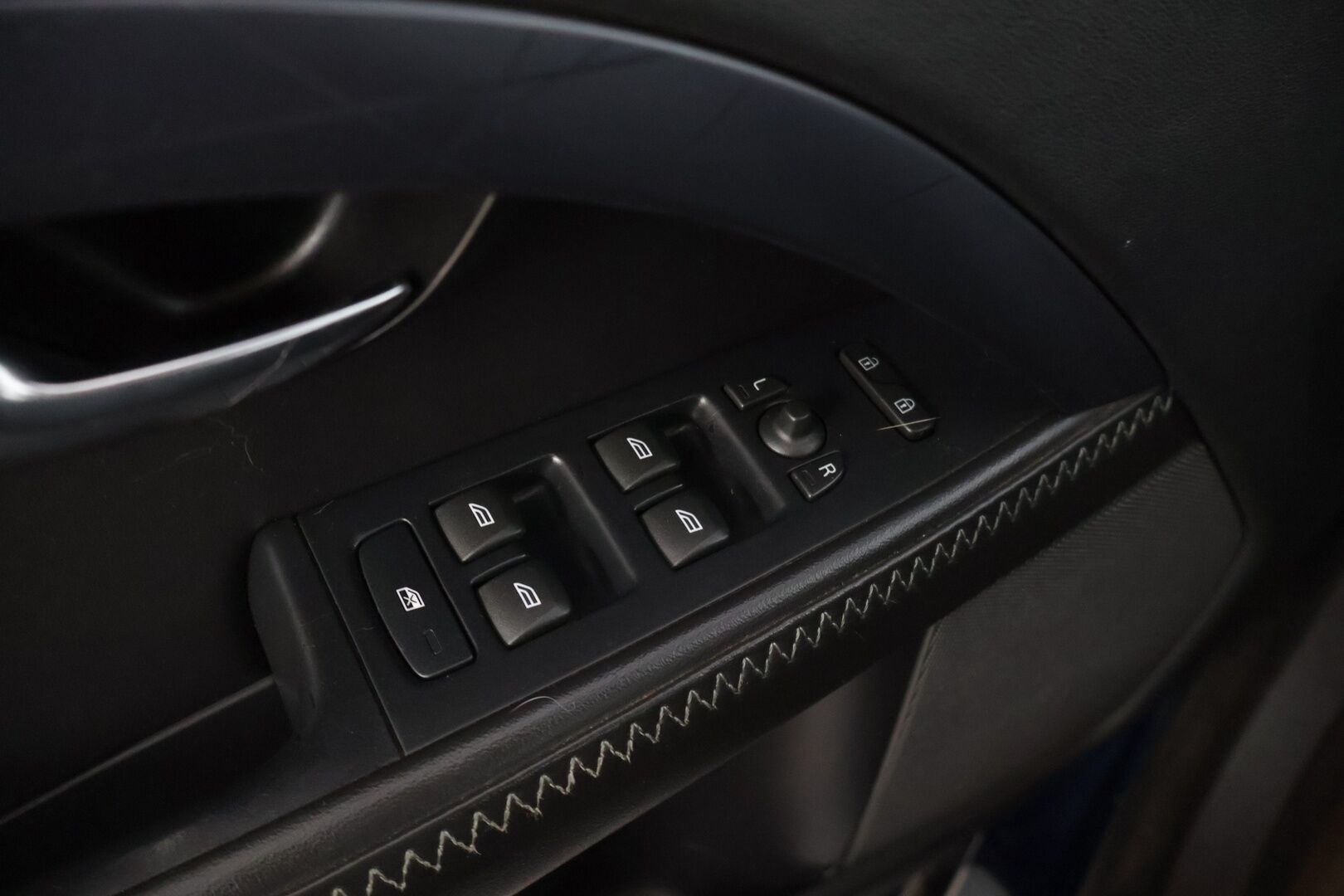 Volvo V70 2012 1,6D DRIVe Ocean Race Business aut**YritysOutlet - Myydään vain yrityksille / Tutka / nahkapenkit / Bluetooth * - *YritysOutlet - Myydään vain yrityksille* Suomi-auto / Kestävällä koneella *