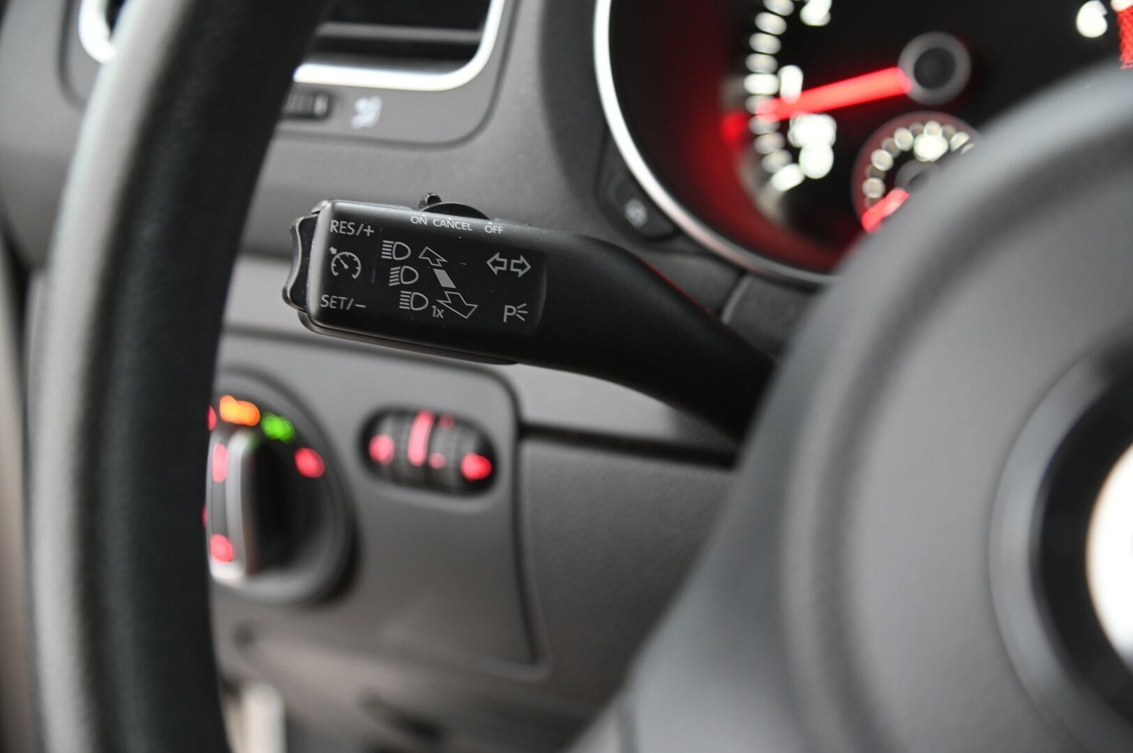 Volkswagen Golf 2012 Variant Comfortline 1,4 TSI 90 kW *Vakkari / Ilmastointi / Lohko / Peruutustutkat* - Juuri Katsastettu! / Vähän ajettu ja siisti yksilö!*