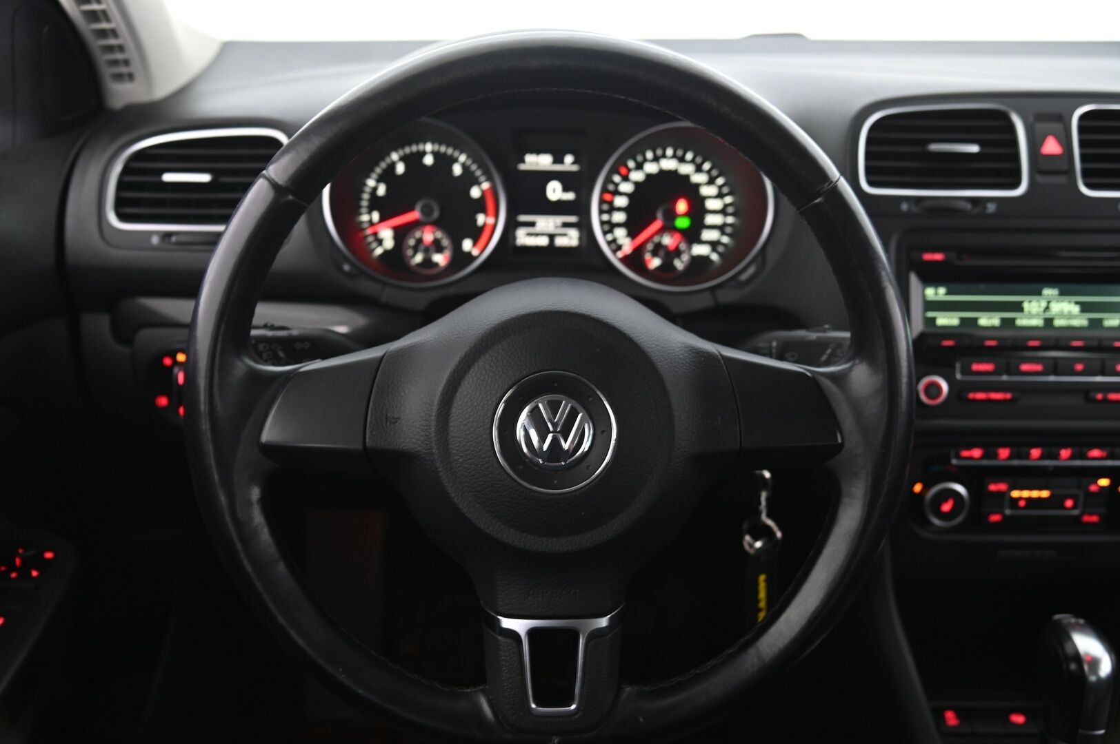 Volkswagen Golf 2012 Variant Comfortline 1,4 TSI 90 kW DSG-automaatti - Vakkari | Lohkolämmitin | Xenon | P.tutkat | 2x Renkaat ja Vanteet