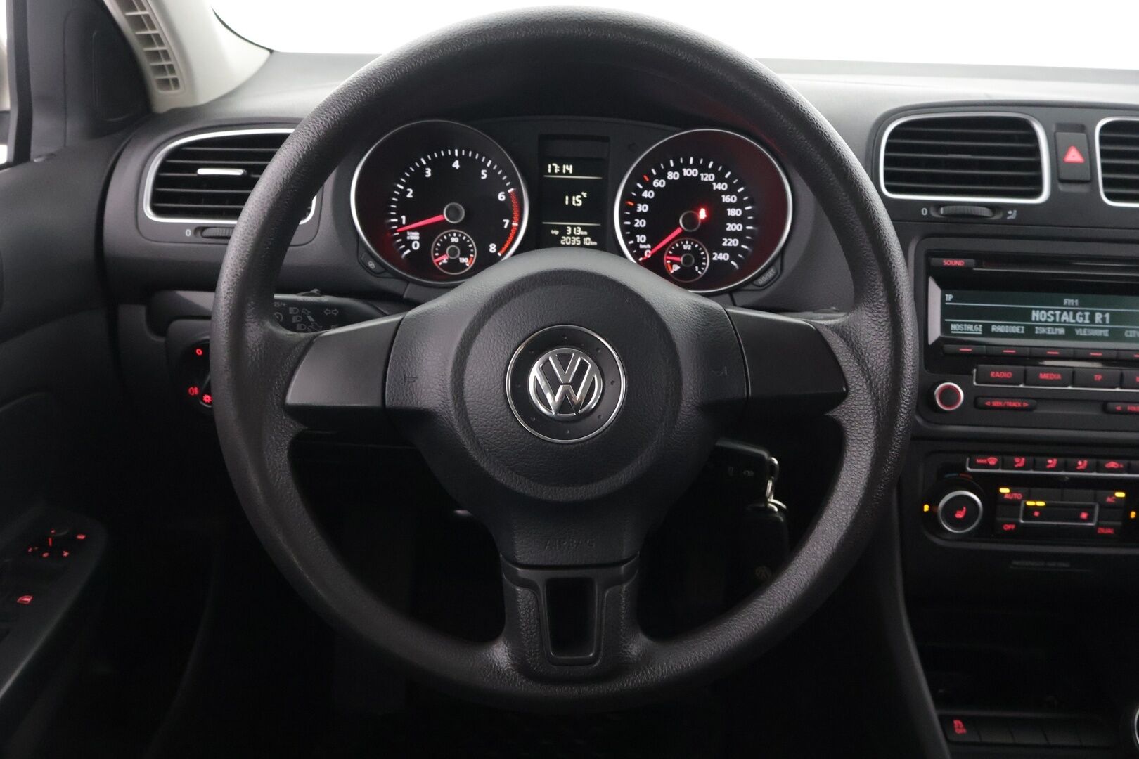 Volkswagen Golf 2012 Variant Comfortline 1,4 TSI 90 kW (122 hv) */ 2.om Suomi-auto / Vakkari / Ilmastointi / Huoltokirja / 2x renkaat /* - *Jakoketju vaihdettu 02/23 / Juuri katsastettu / 2x renkaat*