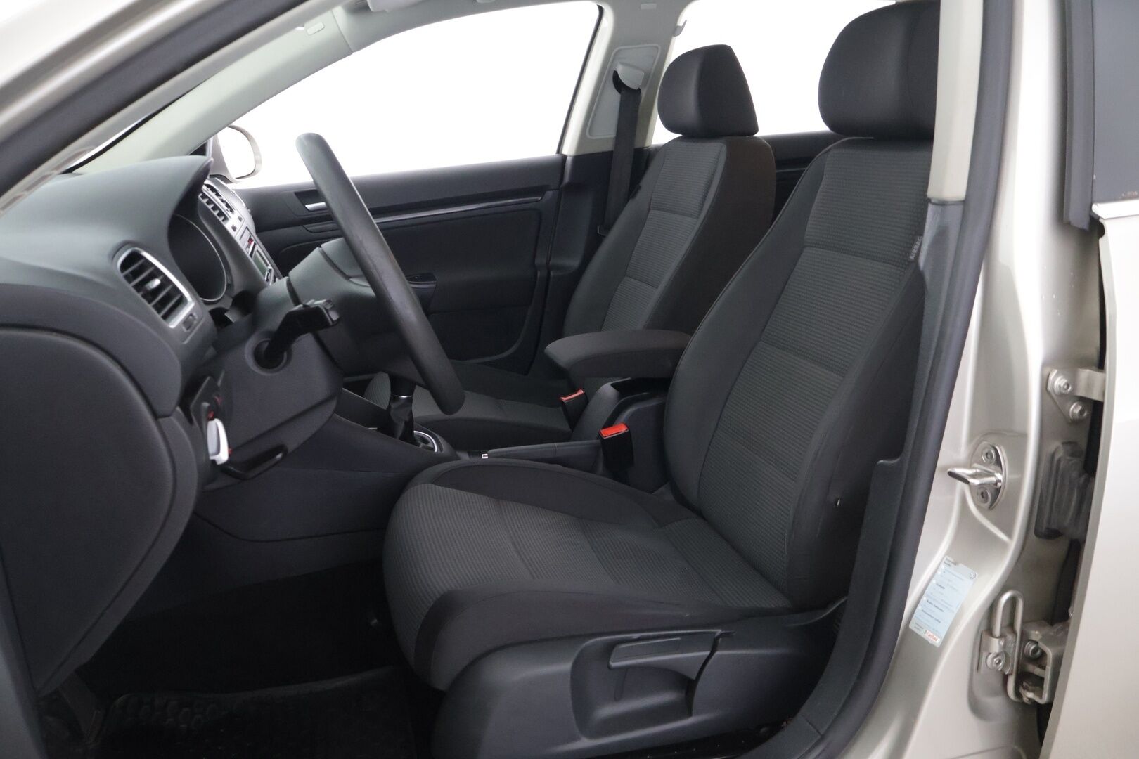 Volkswagen Golf 2012 Variant Comfortline 1,4 TSI 90 kW (122 hv) */ 2.om Suomi-auto / Vakkari / Ilmastointi / Huoltokirja / 2x renkaat /* - *Jakoketju vaihdettu 02/23 / Juuri katsastettu / 2x renkaat*