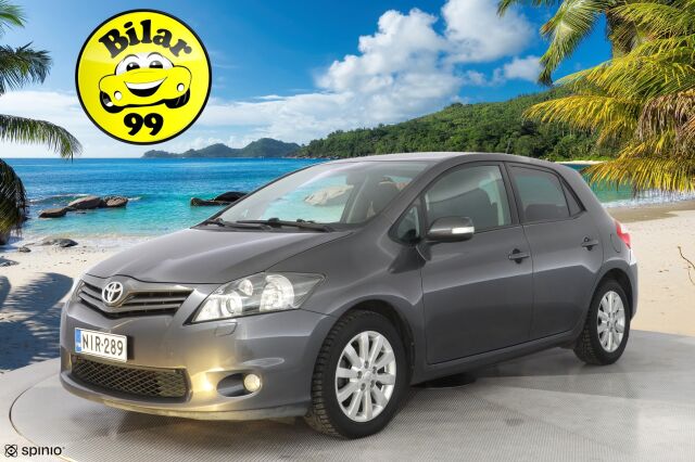 Toyota Auris 2012