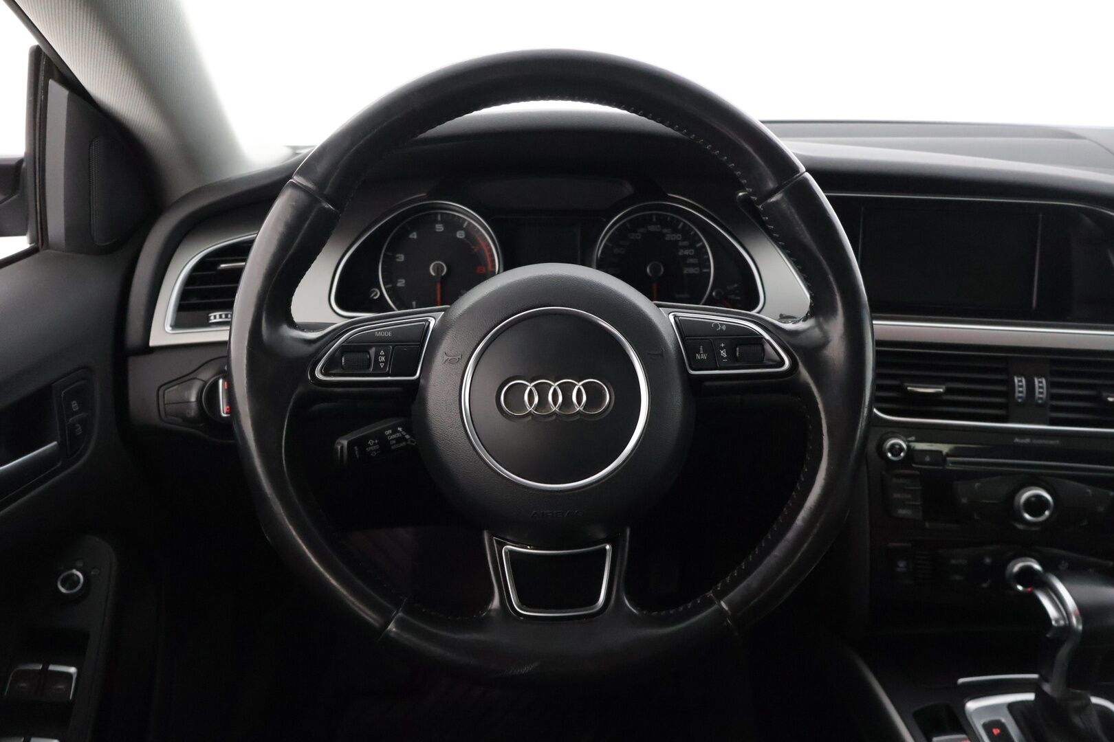 Audi A5 2013 Sportback Business 2,0 TFSI 155 kW quattro S tronic-autom. *  Vakkari / Koukku / Tutkat / Sporttipenkit * - Suomi-auto / 2x Audin vanteet / Juuri katsastettu! 