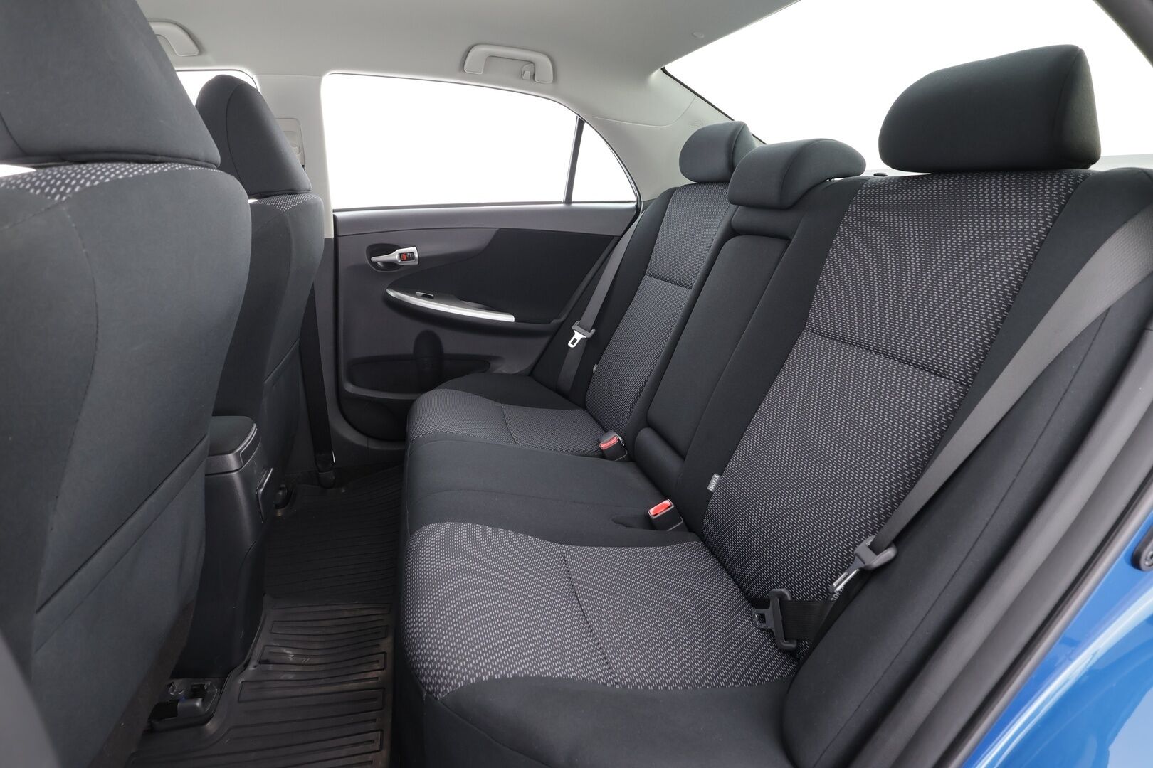 Toyota Corolla 2013 1,6 Valvematic Linea Sol * 1-om Suomi-auto / Vakkari / AC / Sähköpeilit / Lohkolämmitin * - Merkkihuollot / Kahdet renkaat - HULLUT AVAJAISHULINAT KORKOTARJOUS 3,29 %