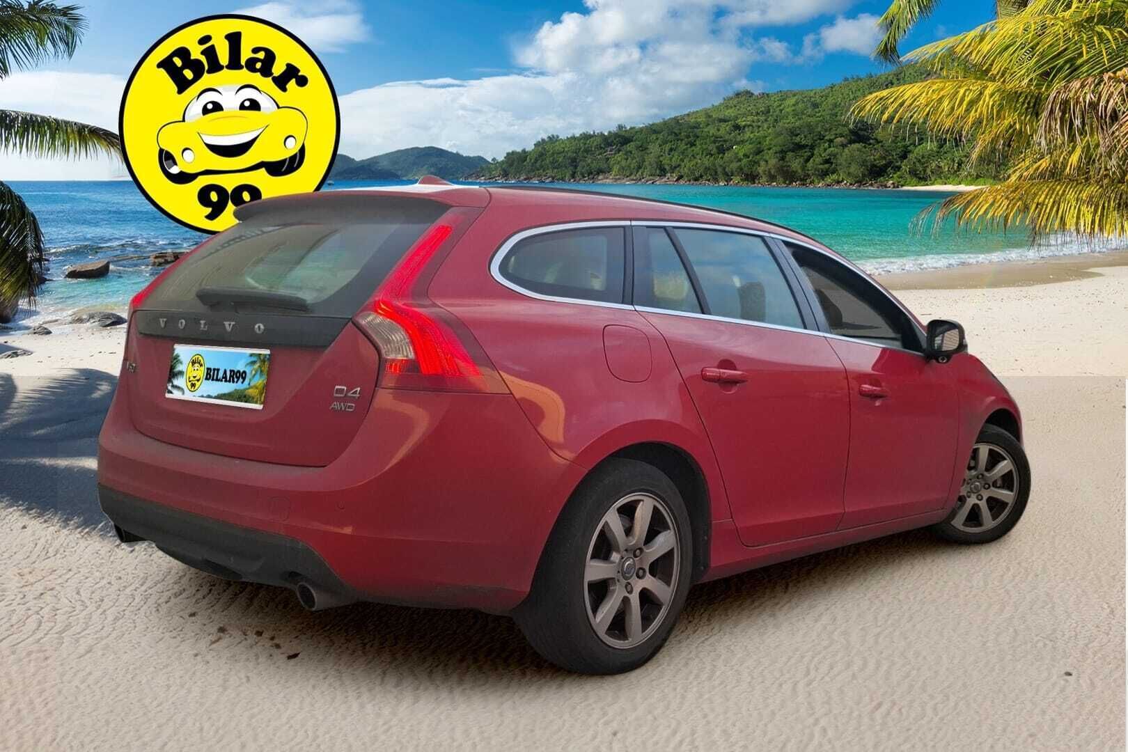 Volvo V60 2013 D4 AWD Momentum Business aut **Webasto / Adapt.Vak / Koukku / Voc / Xenon / BLIS / KeylessGo* - *Suomi-auto / Jakopää tehty / särmä huoltokirja / Juuri saapunut Tampereelle!*