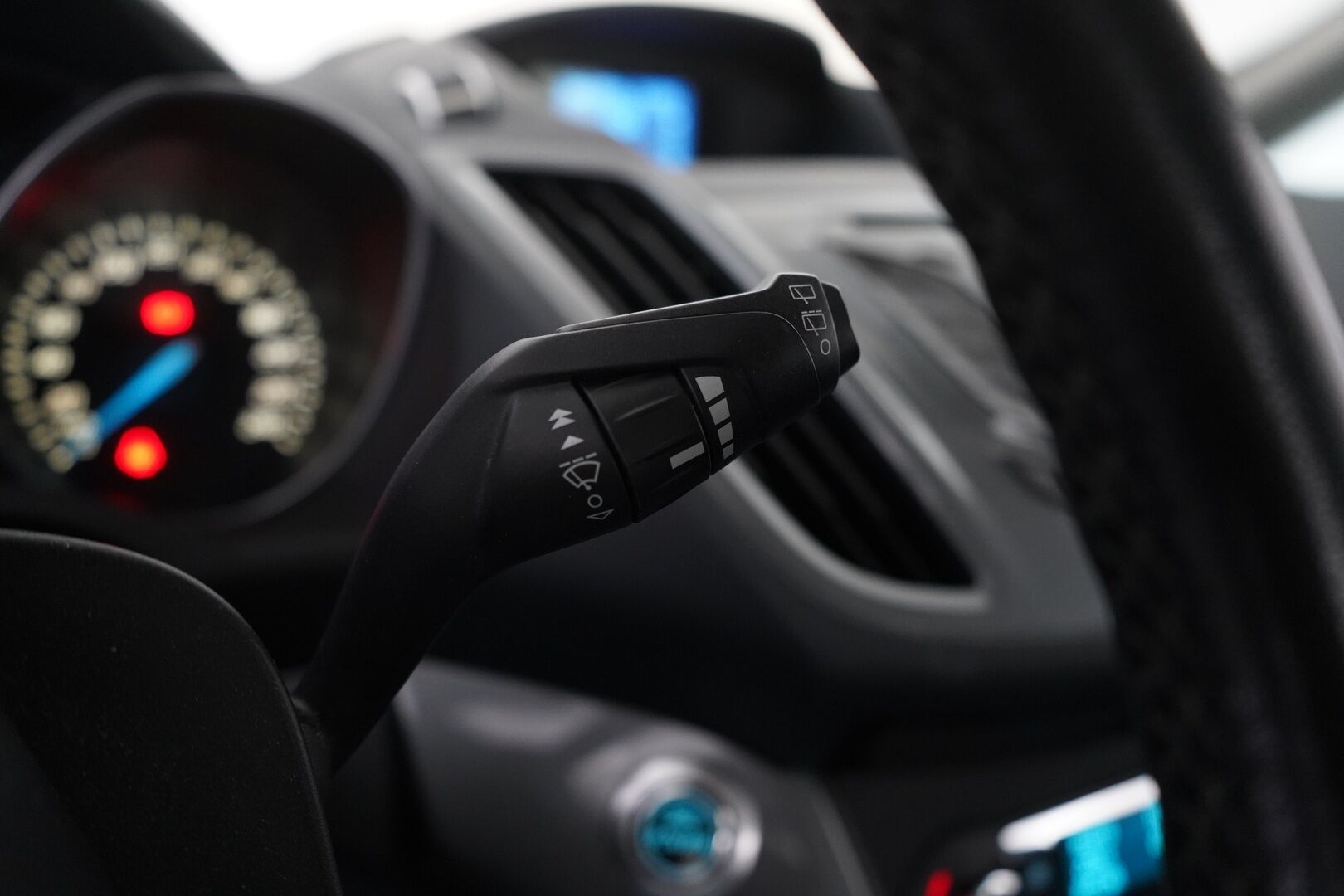 Ford C-MAX GRAND 2013 1.6 TDCi 115 hv Titanium M6 5-ovinen * MYYDÄÄN HUUTOKAUPAT.COM * - Webasto ajastimella / Seuraava katsastus 10/26 / 7-paikkainen