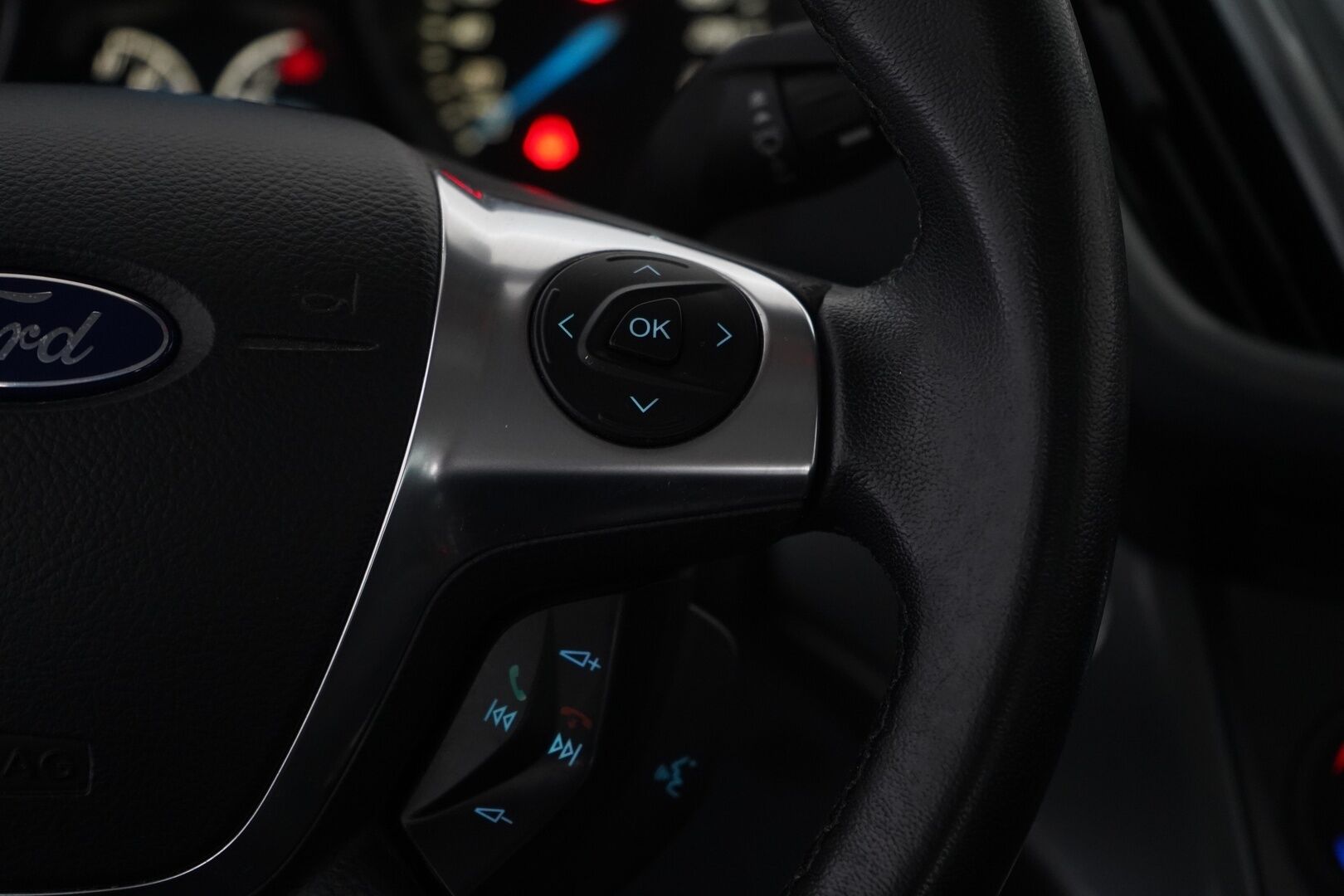 Ford Grand C-Max 2013 1.6 TDCi 115 hv Titanium M6 5-ovinen * - YritysOutlet - Myydään vain yrityksille * - Webasto ajastimella / Seuraava katsastus 10/26