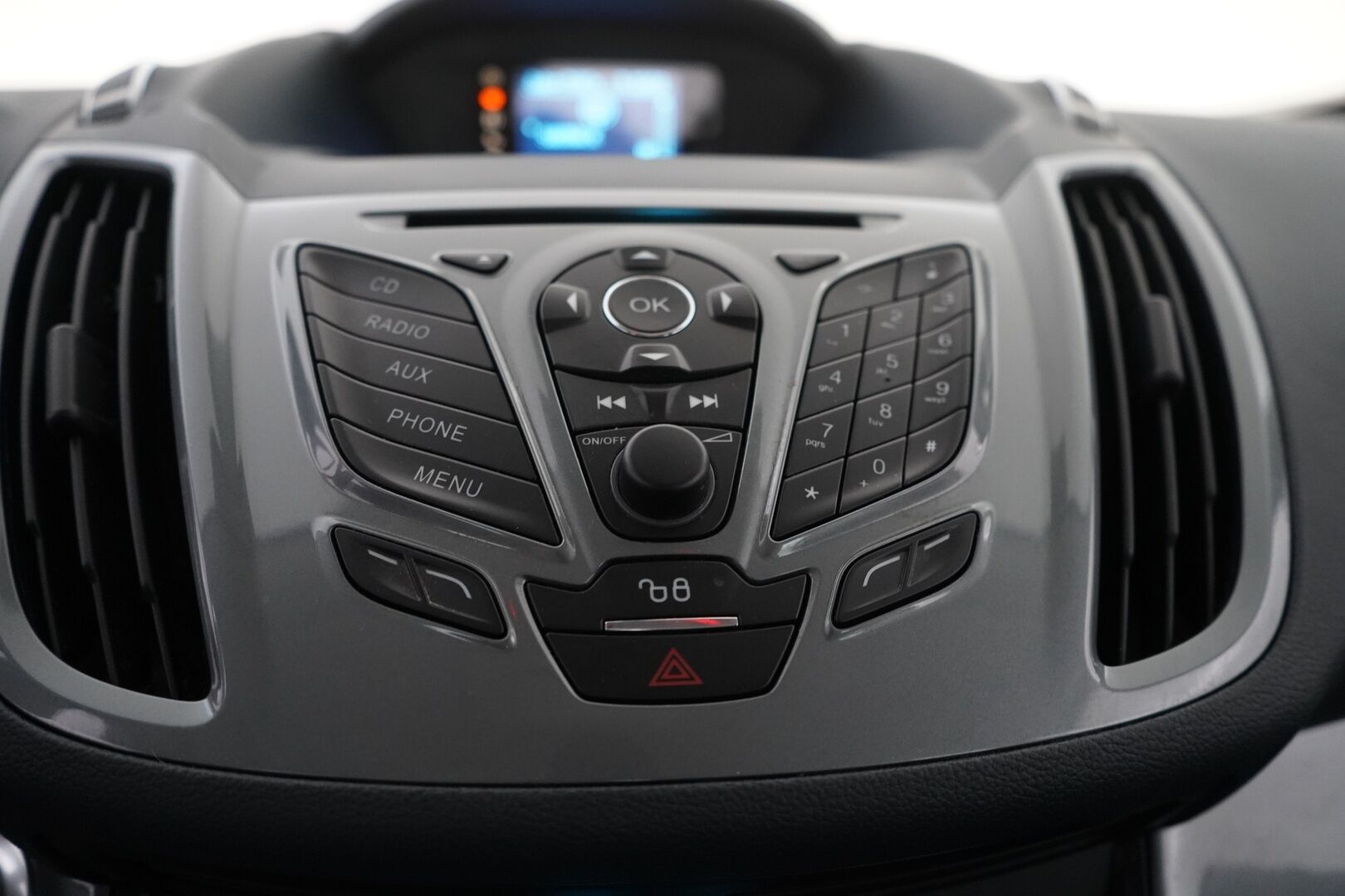 Ford C-MAX GRAND 2013 1.6 TDCi 115 hv Titanium M6 5-ovinen * MYYDÄÄN HUUTOKAUPAT.COM * - Webasto ajastimella / Seuraava katsastus 10/26 / 7-paikkainen