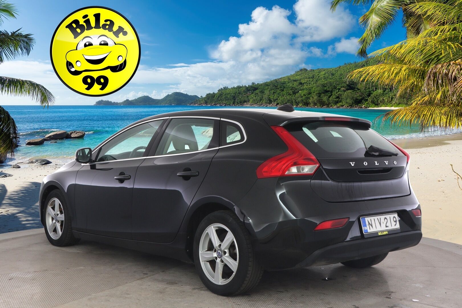 Volvo V40 2012 D2 Momentum Business - *Myydään huutokaupat.com* / Juuri huollettu! / Suomi-auto / Vakkari / PA-lisälämmitin / Xenon-valot / Aut. Ilmastointi / Penkinlämmittimet