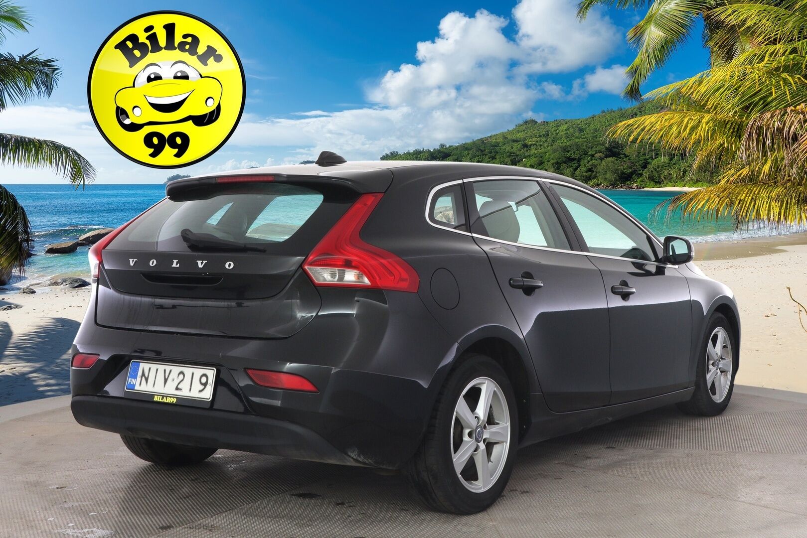 Volvo V40 2012 D2 Momentum Business - *Myydään huutokaupat.com* / Juuri huollettu! / Suomi-auto / Vakkari / PA-lisälämmitin / Xenon-valot / Aut. Ilmastointi / Penkinlämmittimet