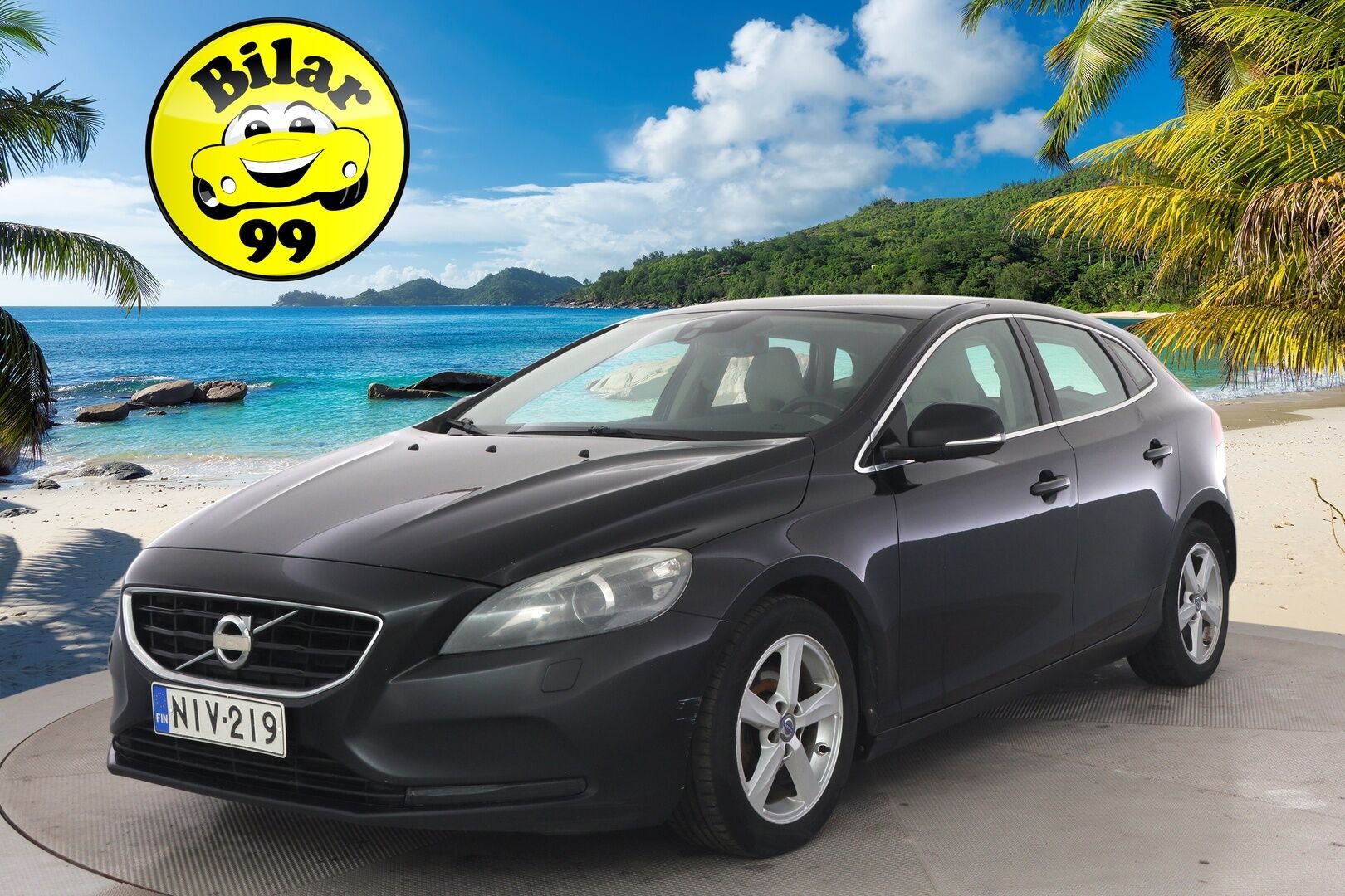 Volvo V40 2012 D2 Momentum Business - *Myydään huutokaupat.com* / Juuri huollettu! / Suomi-auto / Vakkari / PA-lisälämmitin / Xenon-valot / Aut. Ilmastointi / Penkinlämmittimet