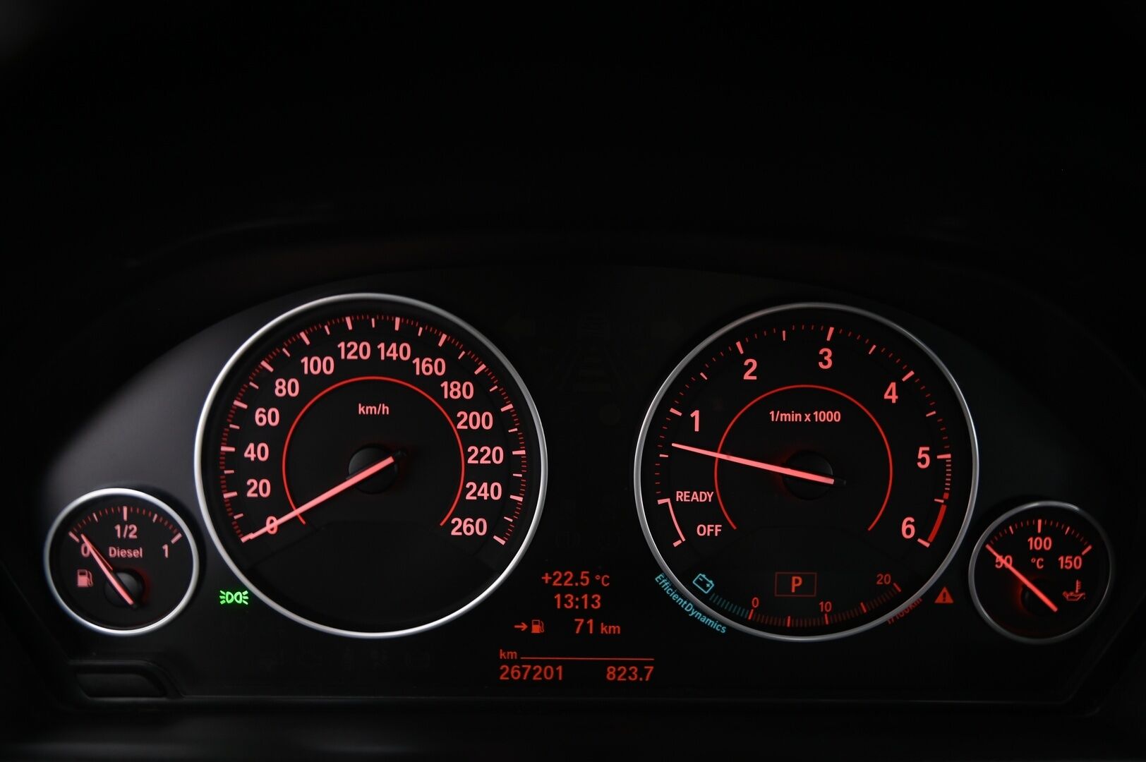 BMW 330 2013 TwinPower Turbo A F31 Touring - M-Sport Look | Melbourne Rot Metallic | M-sport ratti | H&K | Sporttipenkit | Taittuva koukku | 2 Aluvanteet