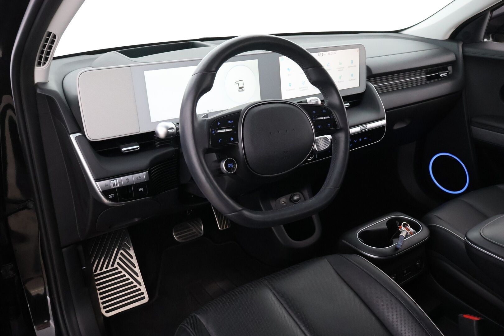 HYUNDAI IONIQ 5 2022 58 kWh 170hv Uniq - Lämpöpumppu / Adapt.Vakkari / HUD / Bose Premium Sound / Ilmastoidut Nahat / KeylessGo / Navi / Supervarusteet!