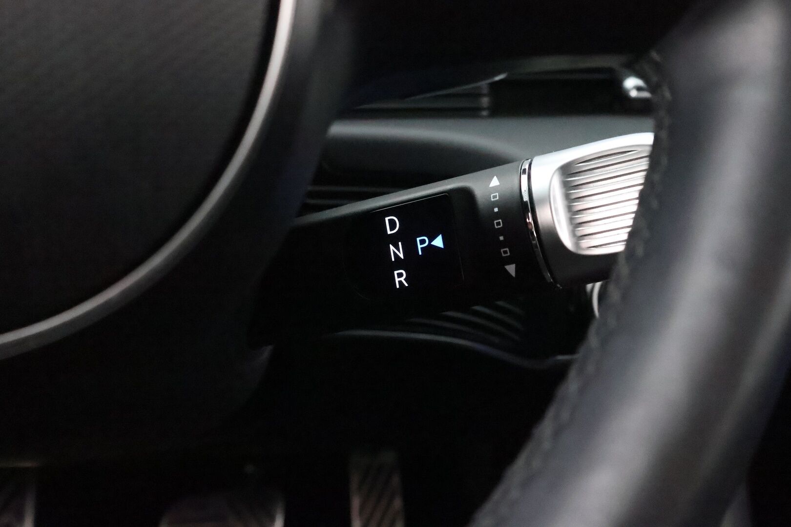 HYUNDAI IONIQ 5 2022 58 kWh 170hv Uniq - Lämpöpumppu / Adapt.Vakkari / HUD / Bose Premium Sound / Ilmastoidut Nahat / KeylessGo / Navi / Supervarusteet!