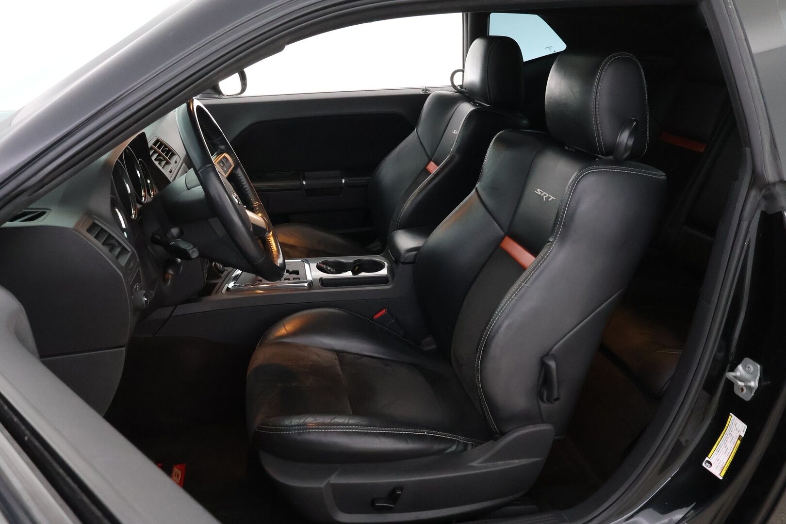 Dodge Challenger 2008 6,1 SRT8 HEMI First Edition - YritysOutlet - Myydään vain yrityksille - – Tämä auto myydään YritysOutlet -valikoimasta vain yritykselle