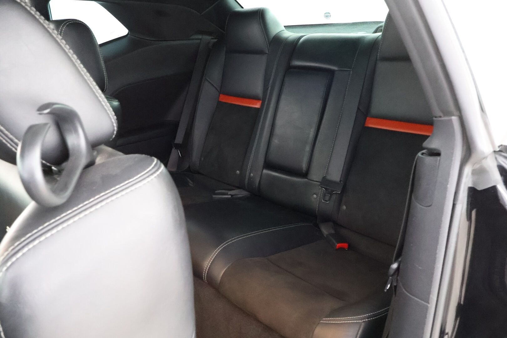 Dodge Challenger 2008 6,1 SRT8 HEMI First Edition - YritysOutlet - Myydään vain yrityksille - – Tämä auto myydään YritysOutlet -valikoimasta vain yritykselle