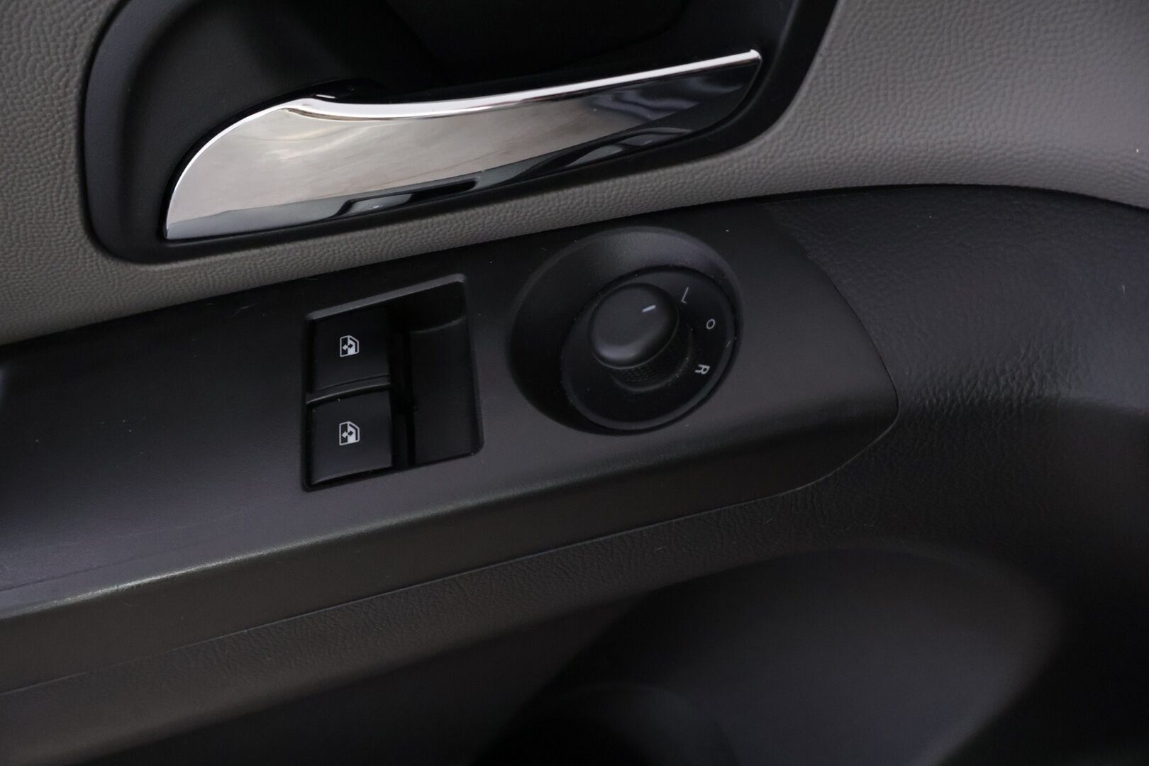 Chevrolet Cruze 2013 4-ov LS Plus 1,6 91kW MT5