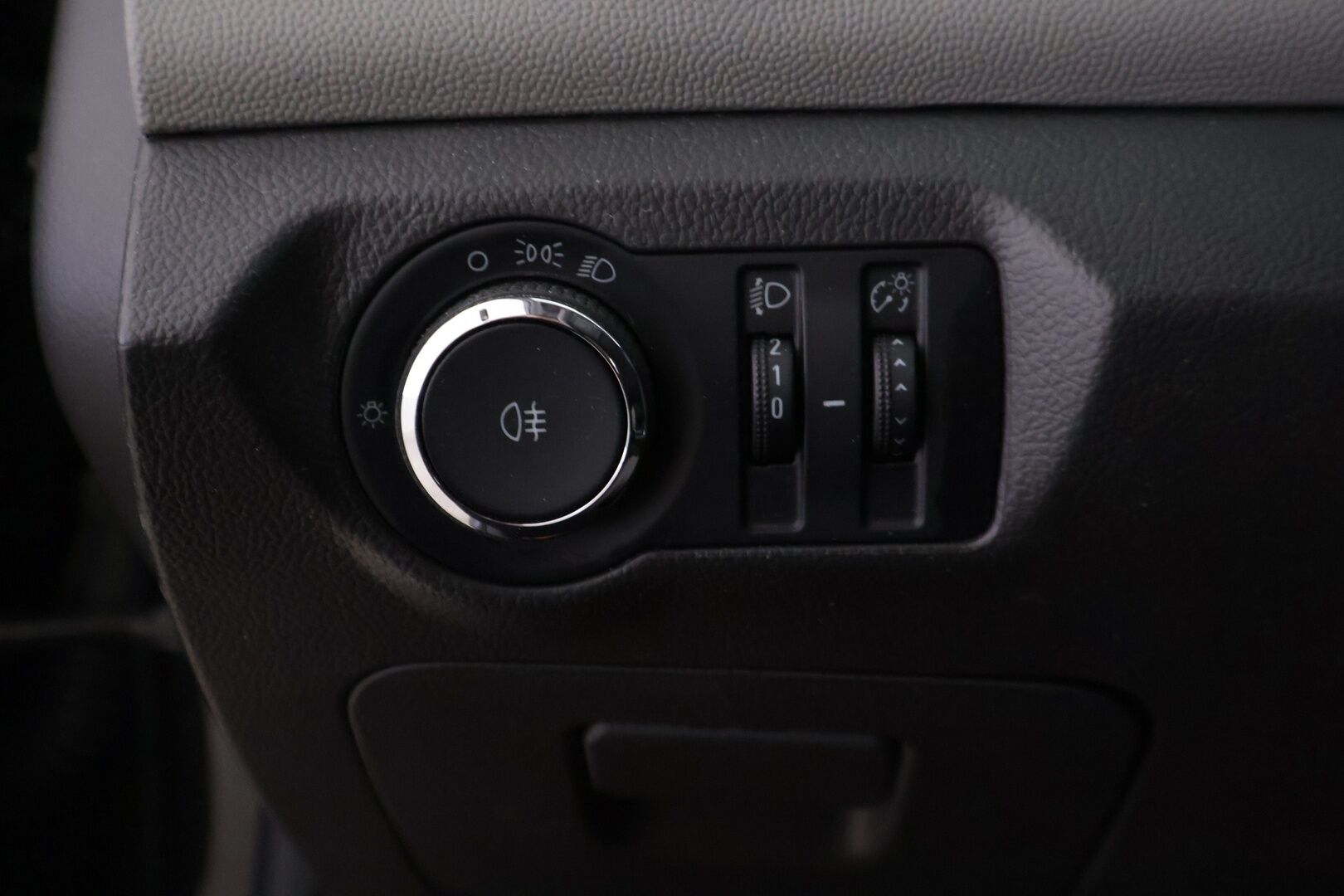 Chevrolet Cruze 2013 4-ov LS Plus 1,6 91kW MT5