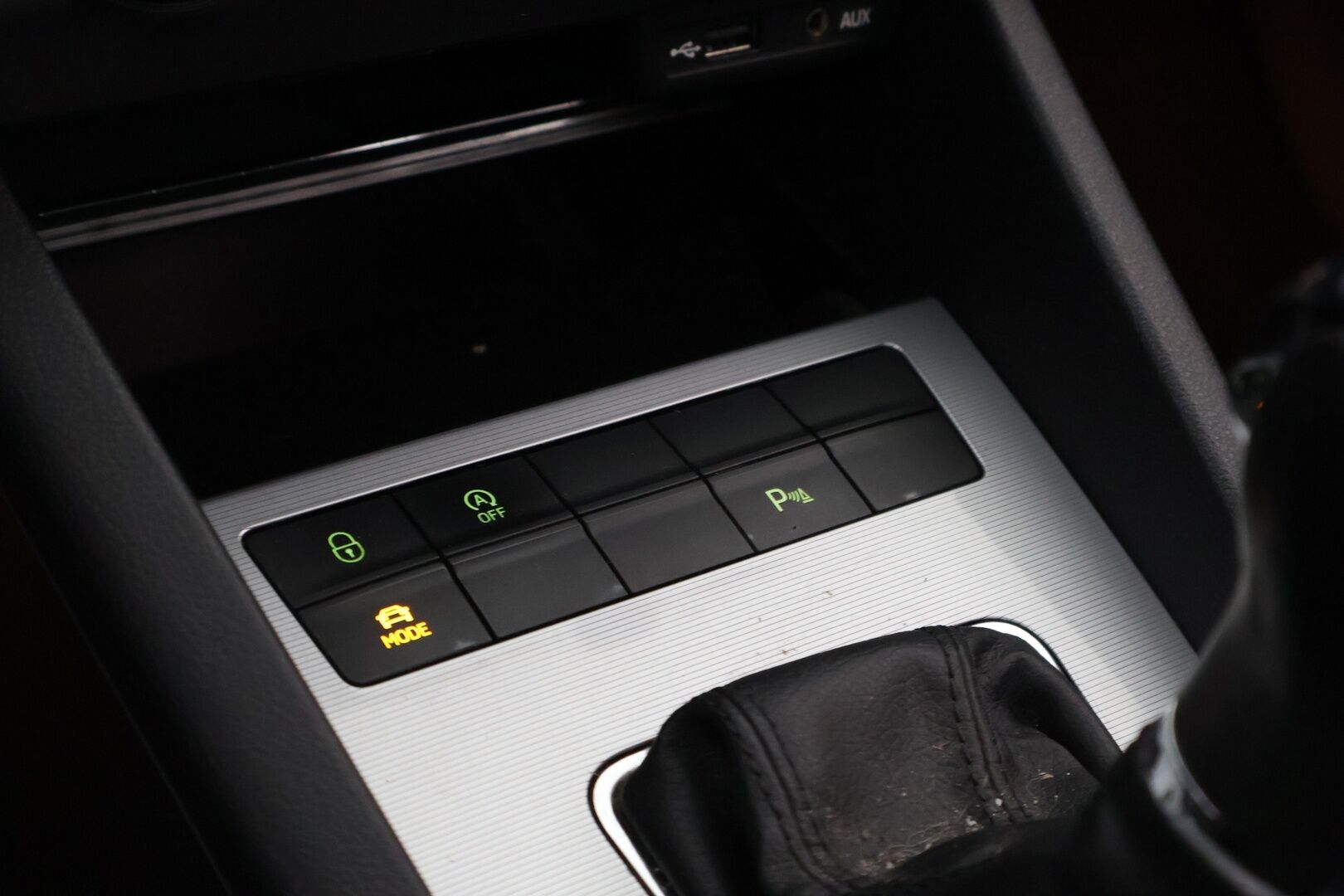 Skoda Octavia 2013 1,8 TSI Elegance DSG Autom. - YritysOutlet - Myydään vain yrityksille - - YritysOutlet - Myydään vain yrityksille