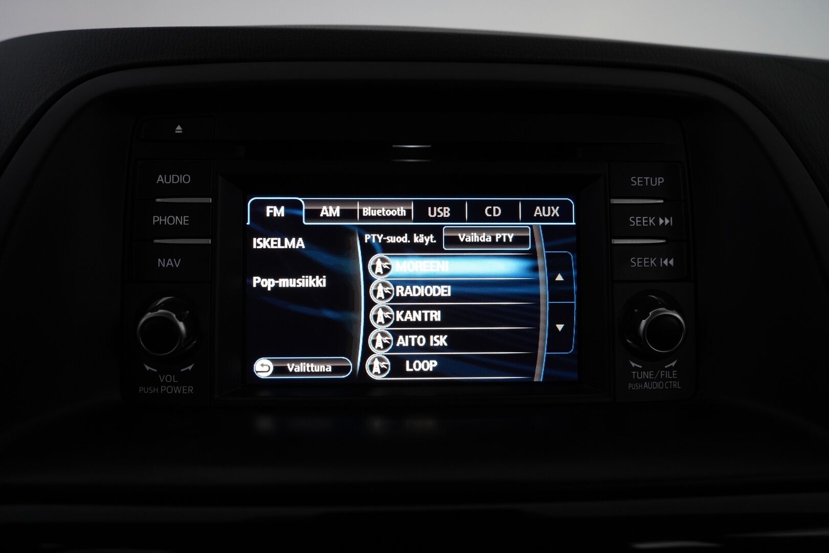 Mazda CX-5 2013 2,2 SKYACTIV-D Touring 6MT 5d Q22 *Koukku / Lohko+Sisä / Tutkat / Navi / BT* - KATSO MIHIN HINTAAN! / Suomi-auto / Kahdet alumiinivanteet - HULLUT AVAJAISHULINAT KORKOTARJOUS 3,29 %