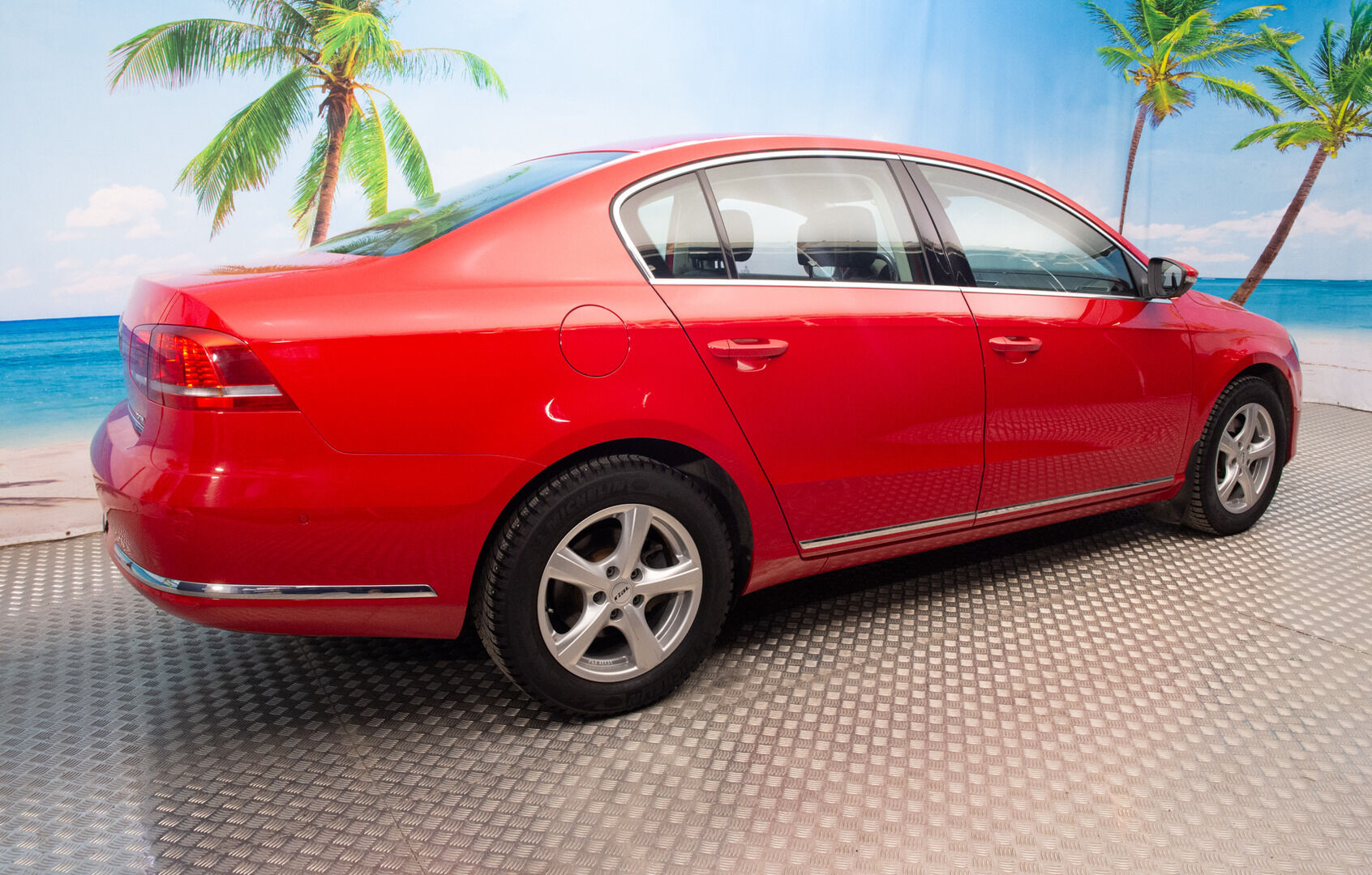 Volkswagen Passat 2013 Sedan Highline 2,0 TDI 103 kW (140 hv) BlueMotion Technology DSG-automaatti - | Webasto | Kattoluukku | Vakkari | Nahka-alcantara | Tutkat | Navi | Suomi-auto |