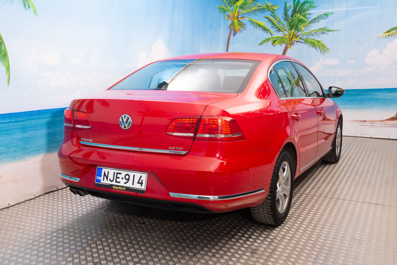 Volkswagen Passat 2013 Sedan Highline 2,0 TDI 103 kW (140 hv) BlueMotion Technology DSG-automaatti - | Webasto | Kattoluukku | Vakkari | Nahka-alcantara | Tutkat | Navi | Suomi-auto |