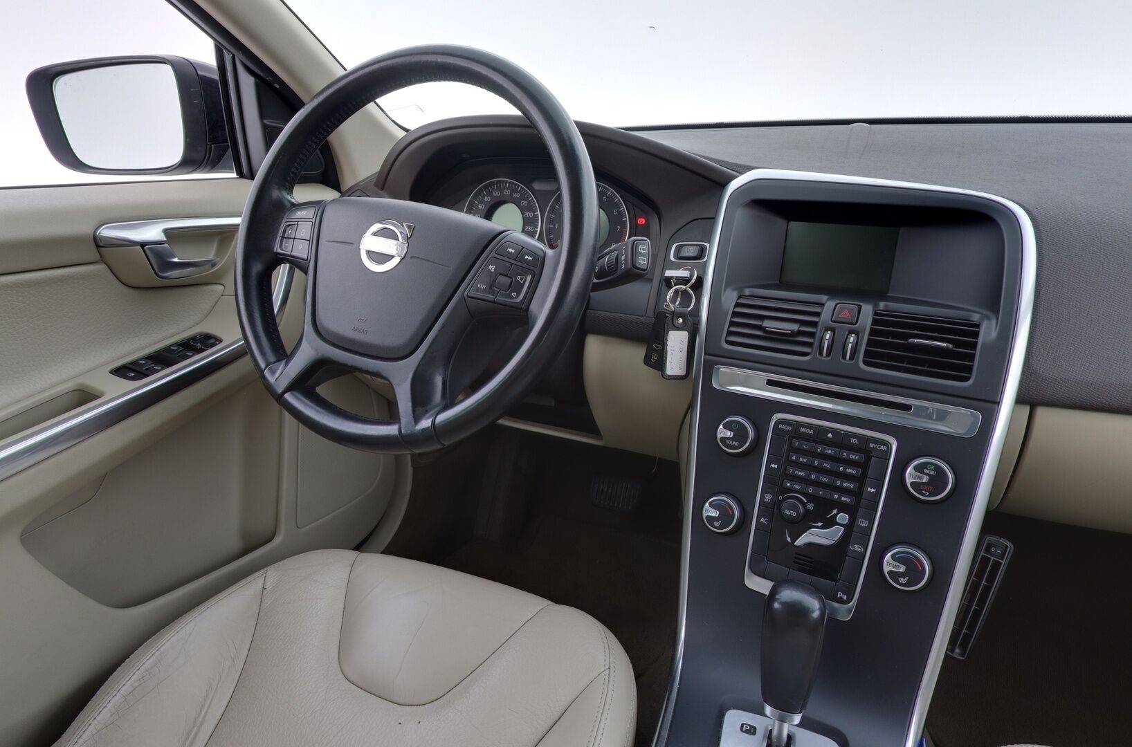 Volvo XC60 2012 T5 Summum aut. - Myydään  Huutokaupat.com - Myydään huutokaupat.com
