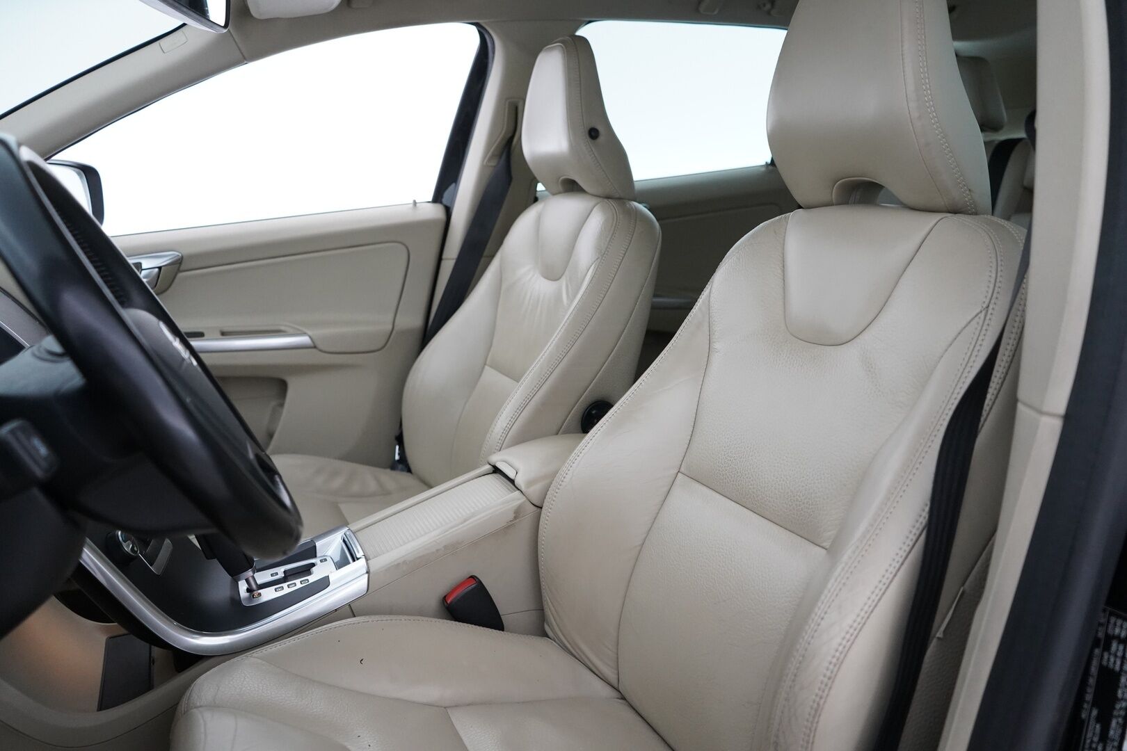 Volvo XC60 2012 T5 Summum aut. - Myydään  Huutokaupat.com - Myydään huutokaupat.com