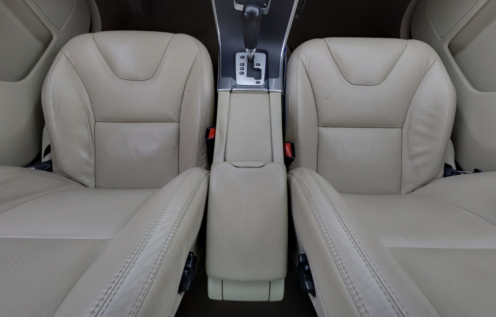 Volvo XC60 2012 T5 Summum aut. - Myydään  Huutokaupat.com - Myydään huutokaupat.com