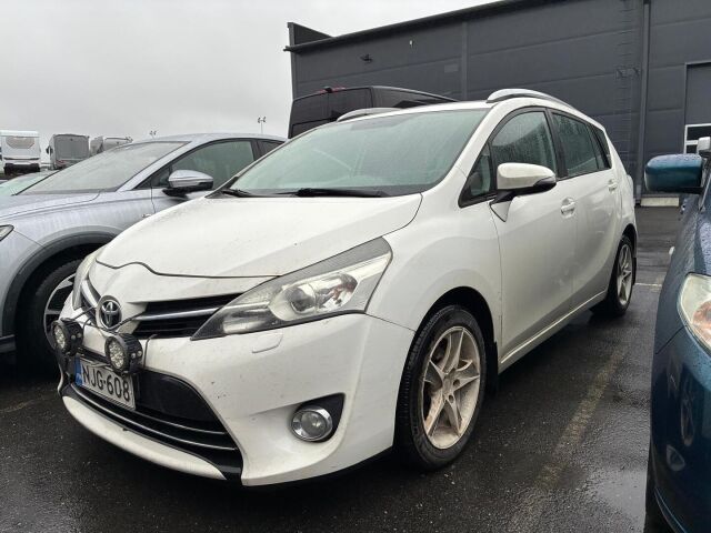 Toyota Verso 2013
