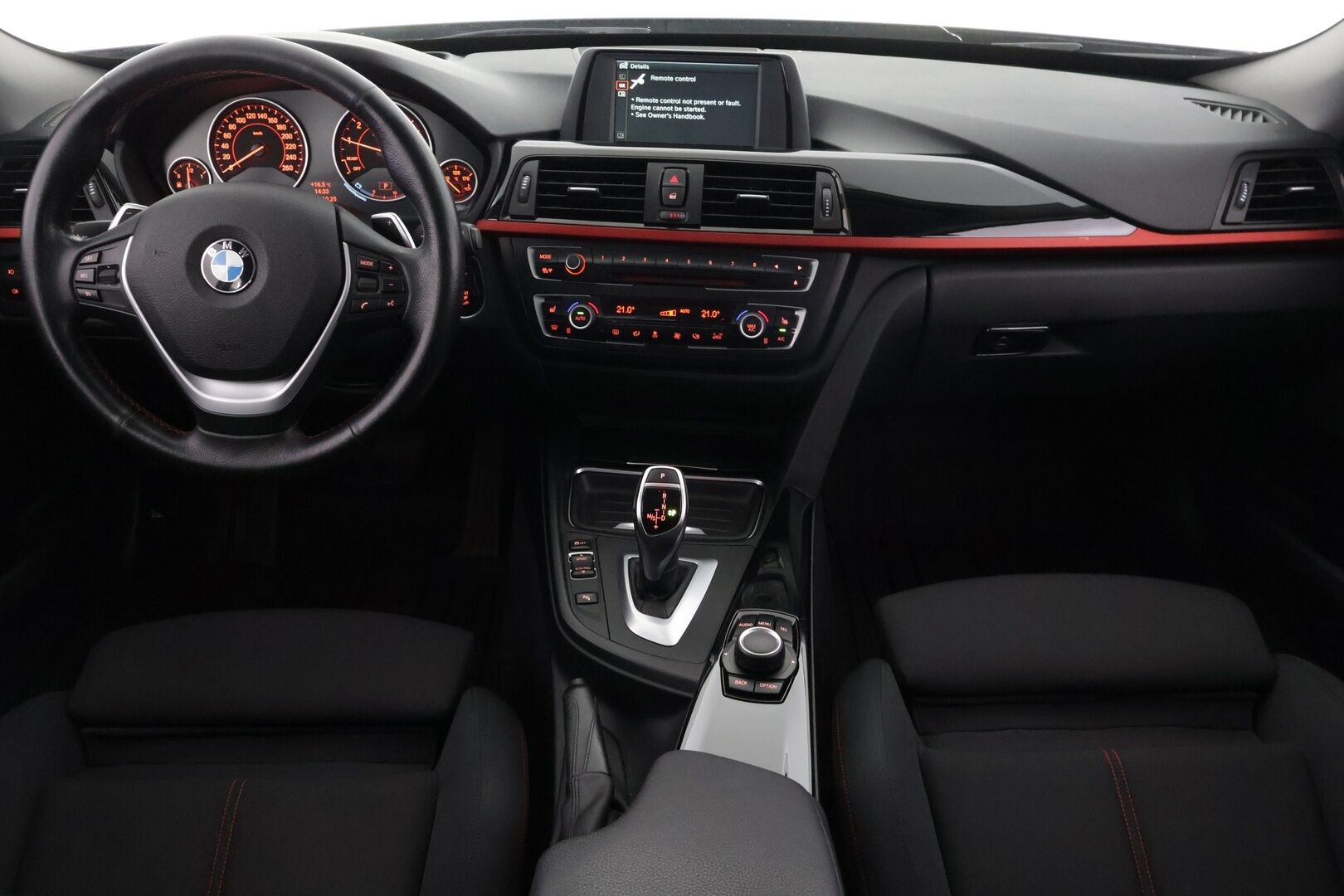 BMW 320 Gran Turismo 2013 F34 Gran Turismo 320i TwinPower Turbo A Business * HUD / Xenon / Lohko / Hifi / Vakkari / P-Kamera / Tutkat * - * Suomi-auto / Kahdet renkaat / Sähköinen huoltokirja *