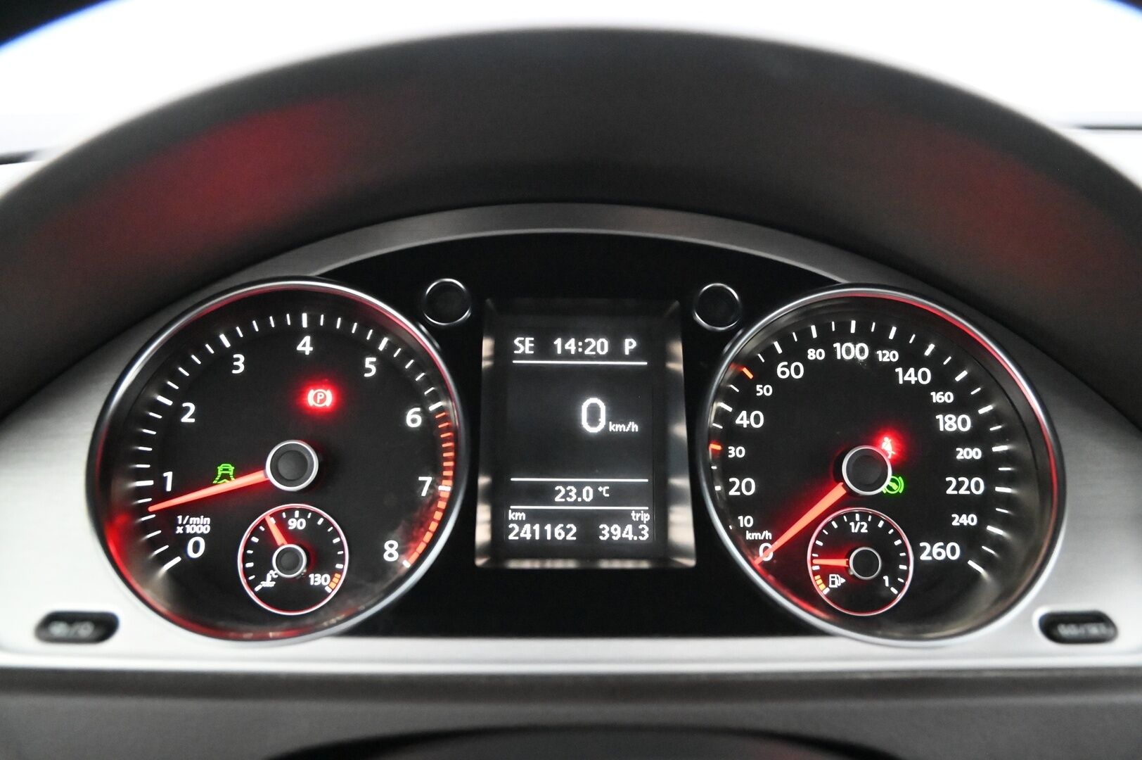 Volkswagen Passat 2013 Variant Highline 1,4 TSI MultiFuel 118 kW (160 hv) DSG-automaatti *Myydään Huutokaupat.com* - *ACC / Panorama / Lane-assist / Alle taittuva koukku / Leimaa 07/2026 asti!*