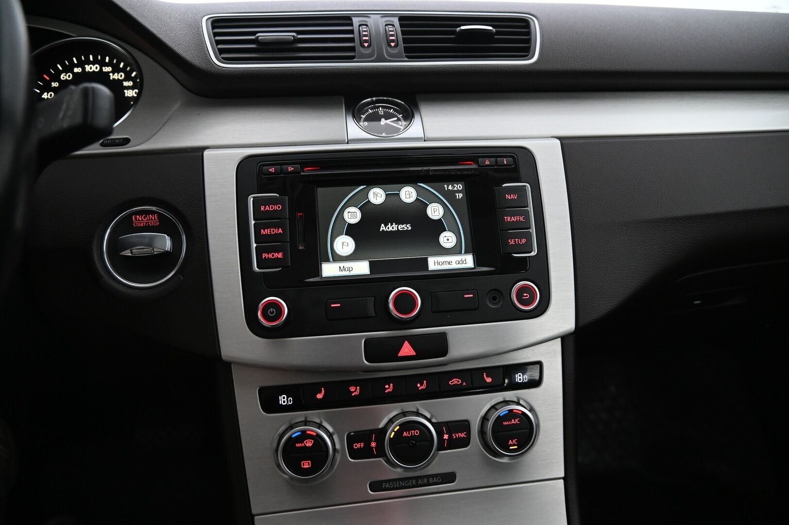 Volkswagen Passat 2013 Variant Highline 1,4 TSI MultiFuel 118 kW (160 hv) DSG-automaatti *Myydään Huutokaupat.com* - *ACC / Panorama / Lane-assist / Alle taittuva koukku / Leimaa 07/2026 asti!*