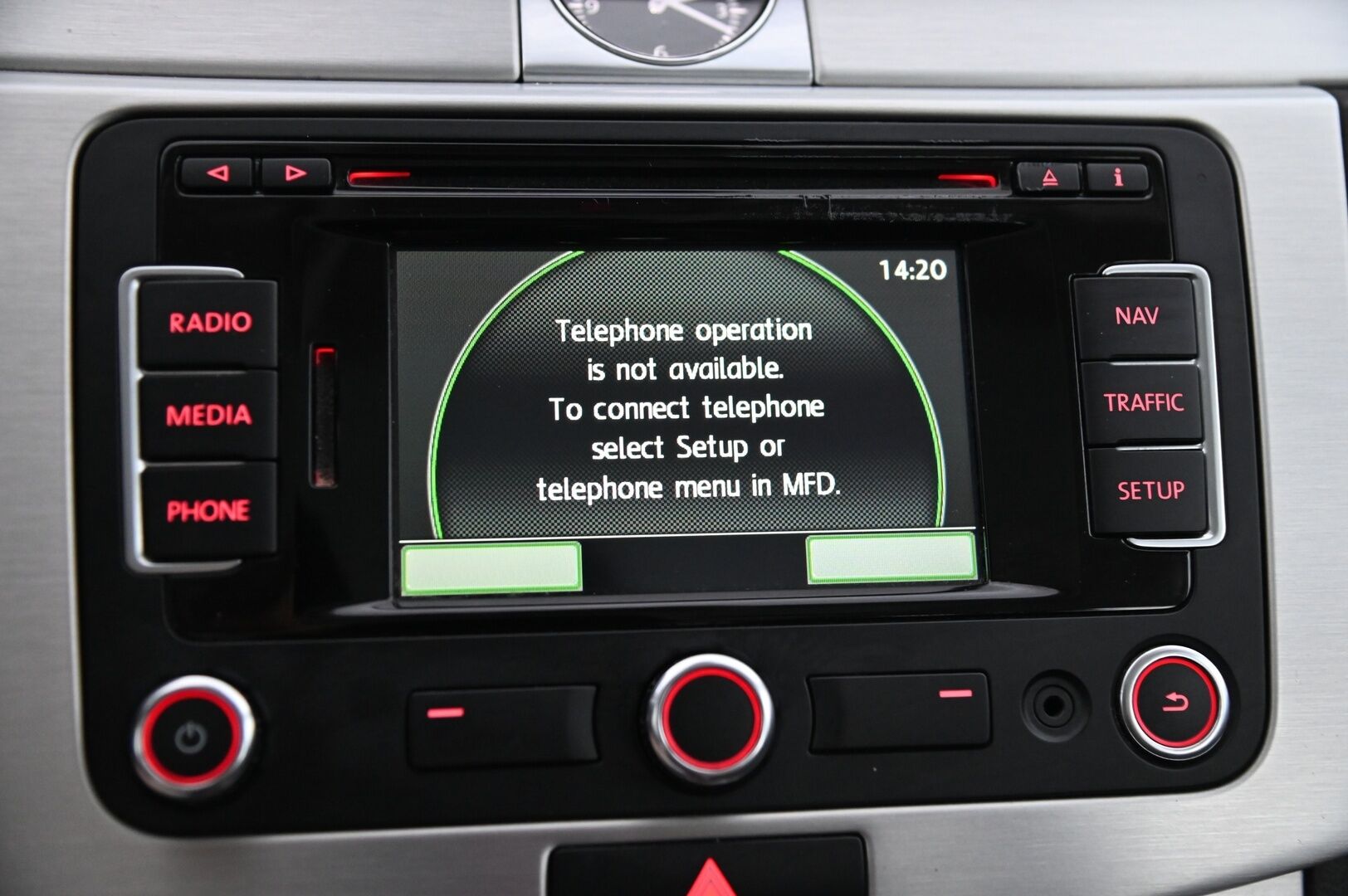 Volkswagen Passat 2013 Variant Highline 1,4 TSI MultiFuel 118 kW (160 hv) DSG-automaatti *Myydään Huutokaupat.com* - *ACC / Panorama / Lane-assist / Alle taittuva koukku / Leimaa 07/2026 asti!*