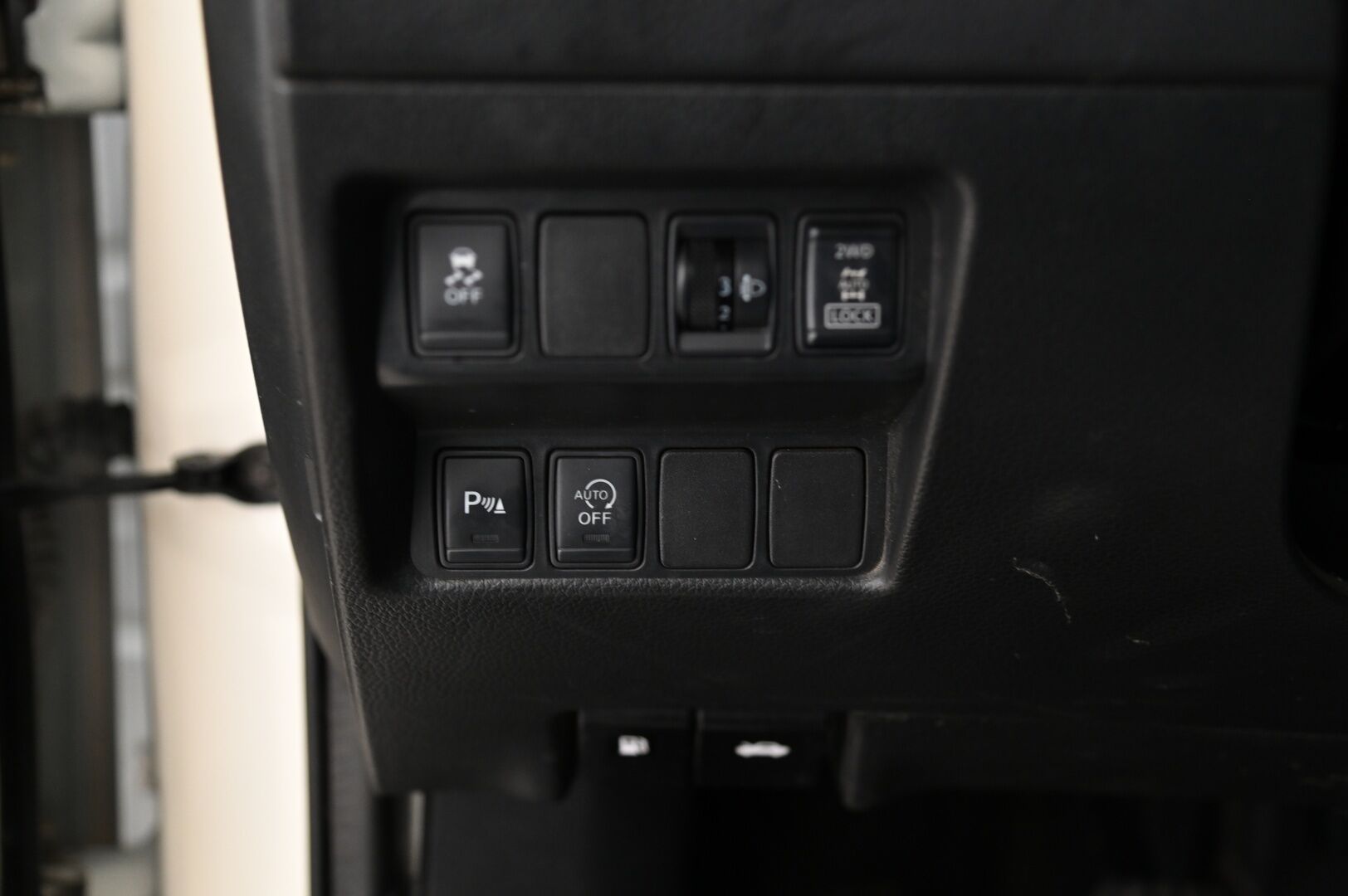 Nissan Qashqai 2014 dCi 130 Acenta 4WD 6M/T Safety Pack - **MYYDÄÄN HUUTOKAUPAT.COM**