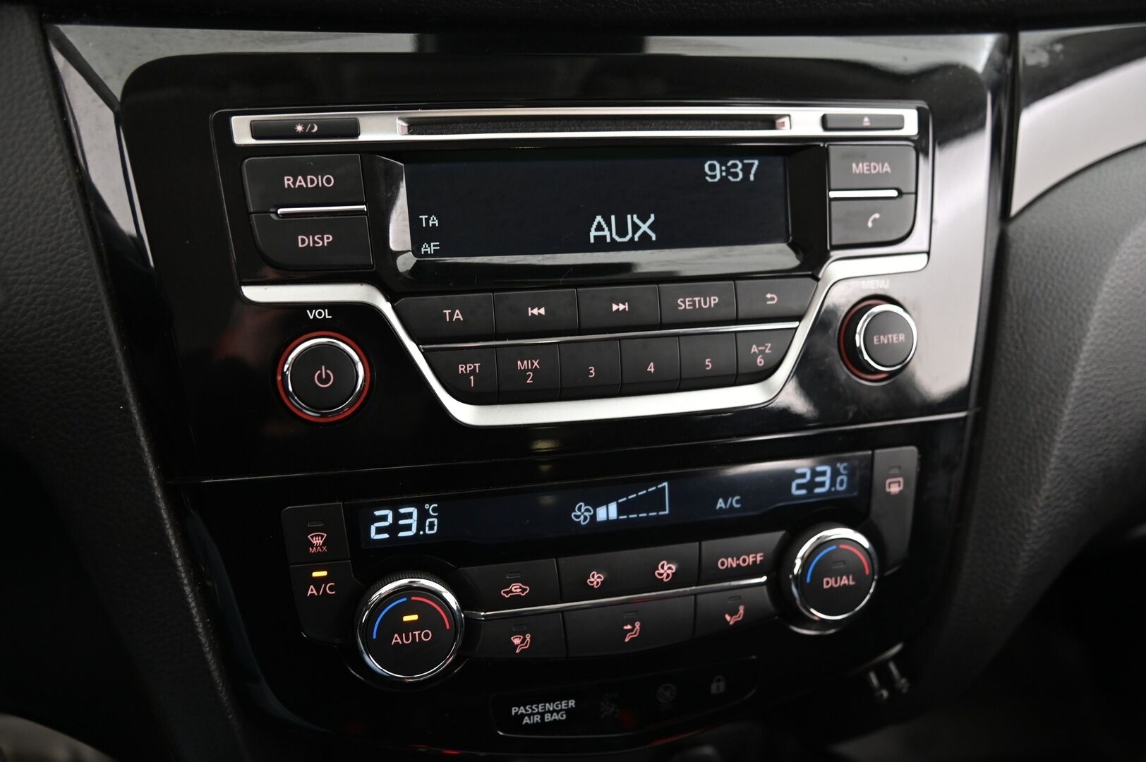 Nissan Qashqai 2014 dCi 130 Acenta 4WD 6M/T Safety Pack - **MYYDÄÄN HUUTOKAUPAT.COM**