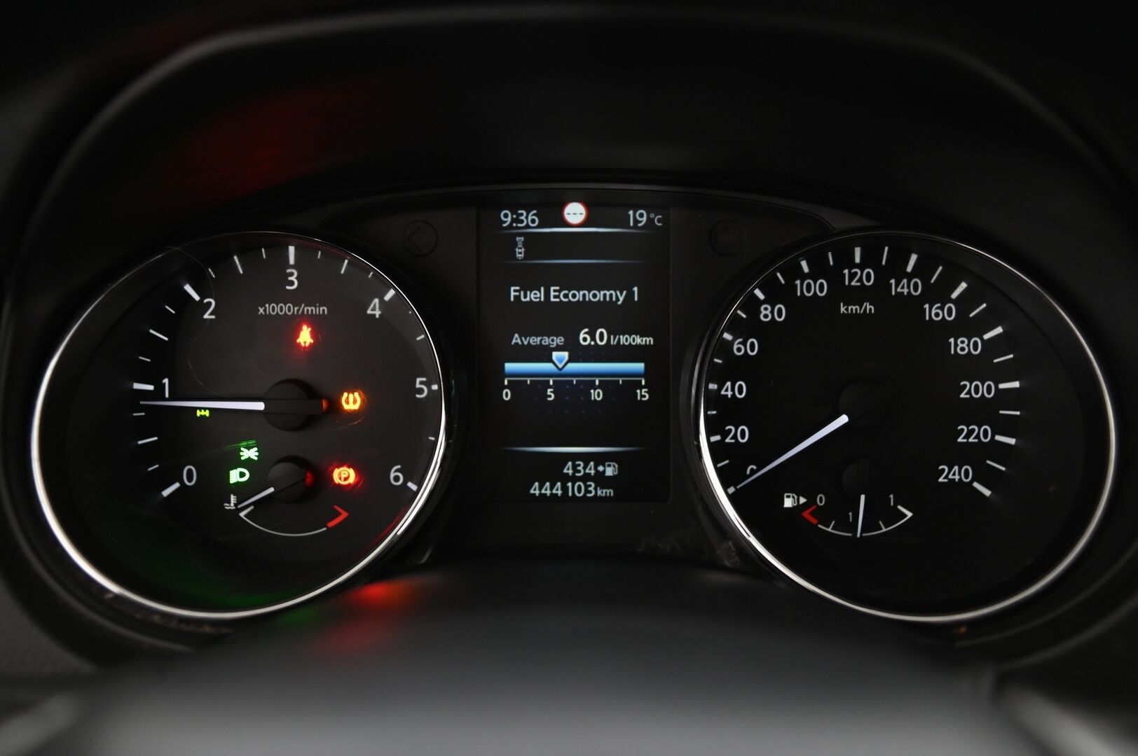 Nissan Qashqai 2014 dCi 130 Acenta 4WD 6M/T Safety Pack - **MYYDÄÄN HUUTOKAUPAT.COM**