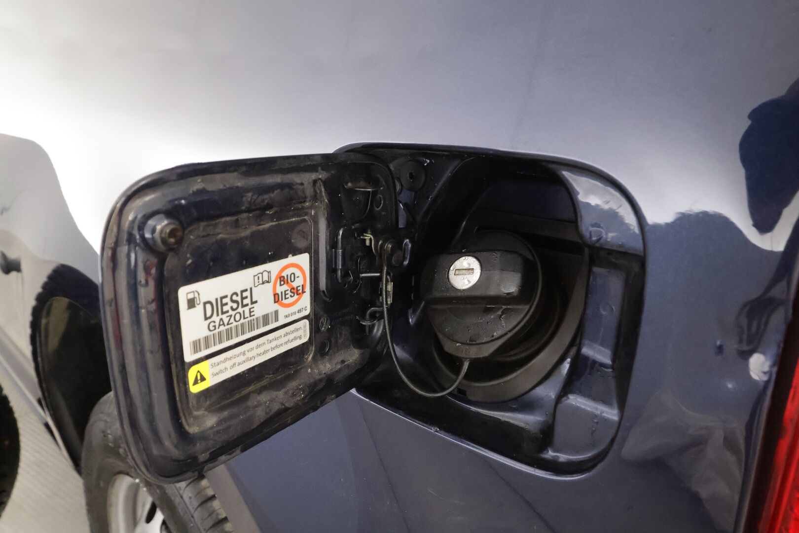 Volkswagen Caddy 2014 umpipakettiauto 1,6 TDI 75kW. BlueMotion Technology * Webasto / Vakionopeudensäädin / Ilmastointi / Metalliväri / Ei-Adblueta* - Suomi-auto / Juuri huollettu / Kahdet renkaat / Alvillinen / Ei Ad-Blue - HULLUT AVAJAISHULINAT KORKOTARJOUS 3,29 %