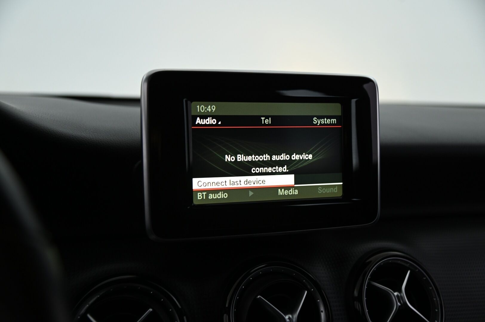 Mercedes-Benz A 2014 180 BE Suomi Edition - Puolinahat / Upea Metalliväri / Bluetooth / Lohkolämmitin