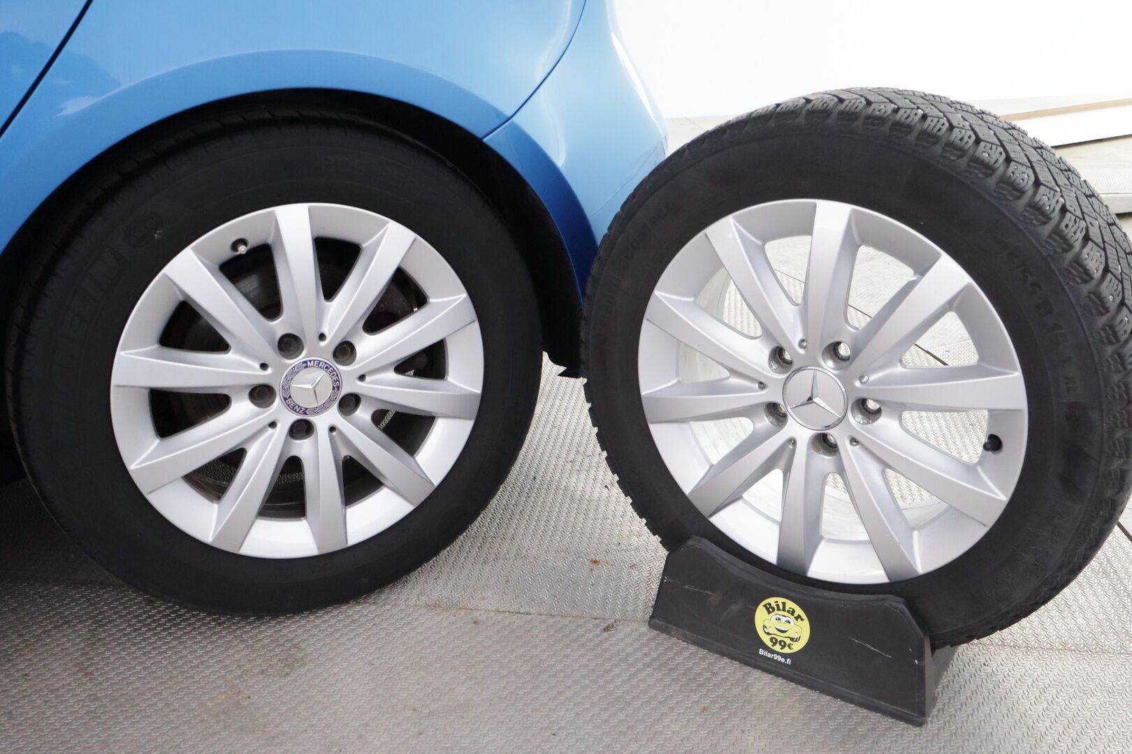 Mercedes-Benz A 2014 180 BE Suomi Edition - Puolinahat / Upea Metalliväri / Bluetooth / Lohkolämmitin