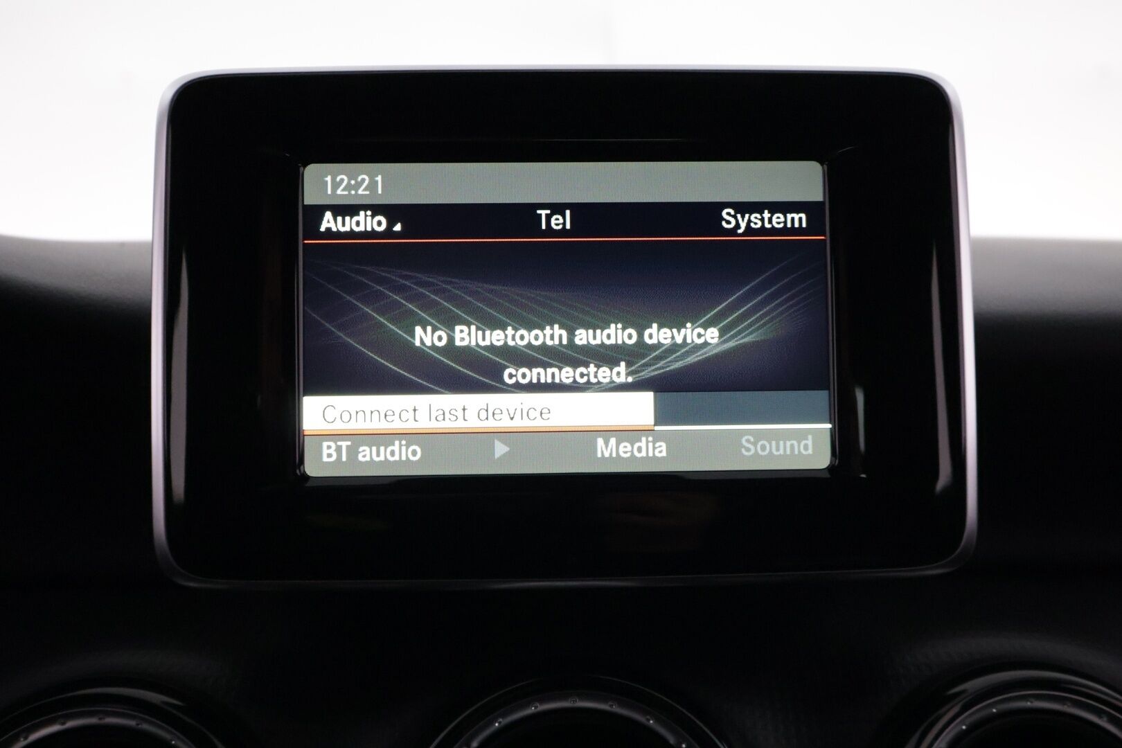 Mercedes-Benz A 2014 180 BE Suomi Edition - Puolinahat / Upea Metalliväri / Bluetooth / Lohkolämmitin