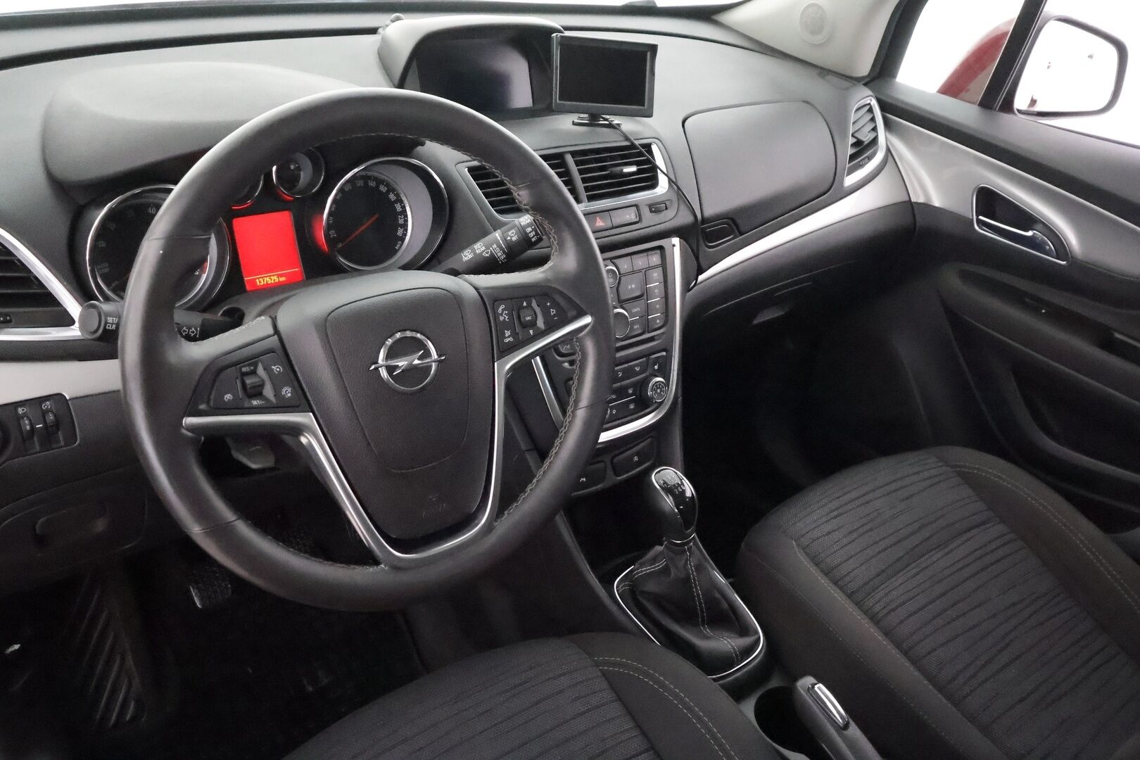 Opel Mokka 2015 5-ov Drive 1,4 Turbo Start/Stop 103kW MT6 - | Koukku | P.tutkat | Bluetooth | Vakkari | Lämm. ratti | Penkinlämmittimet | Ilmastointi | 2x renkaat aluin | Huoltokirja | 