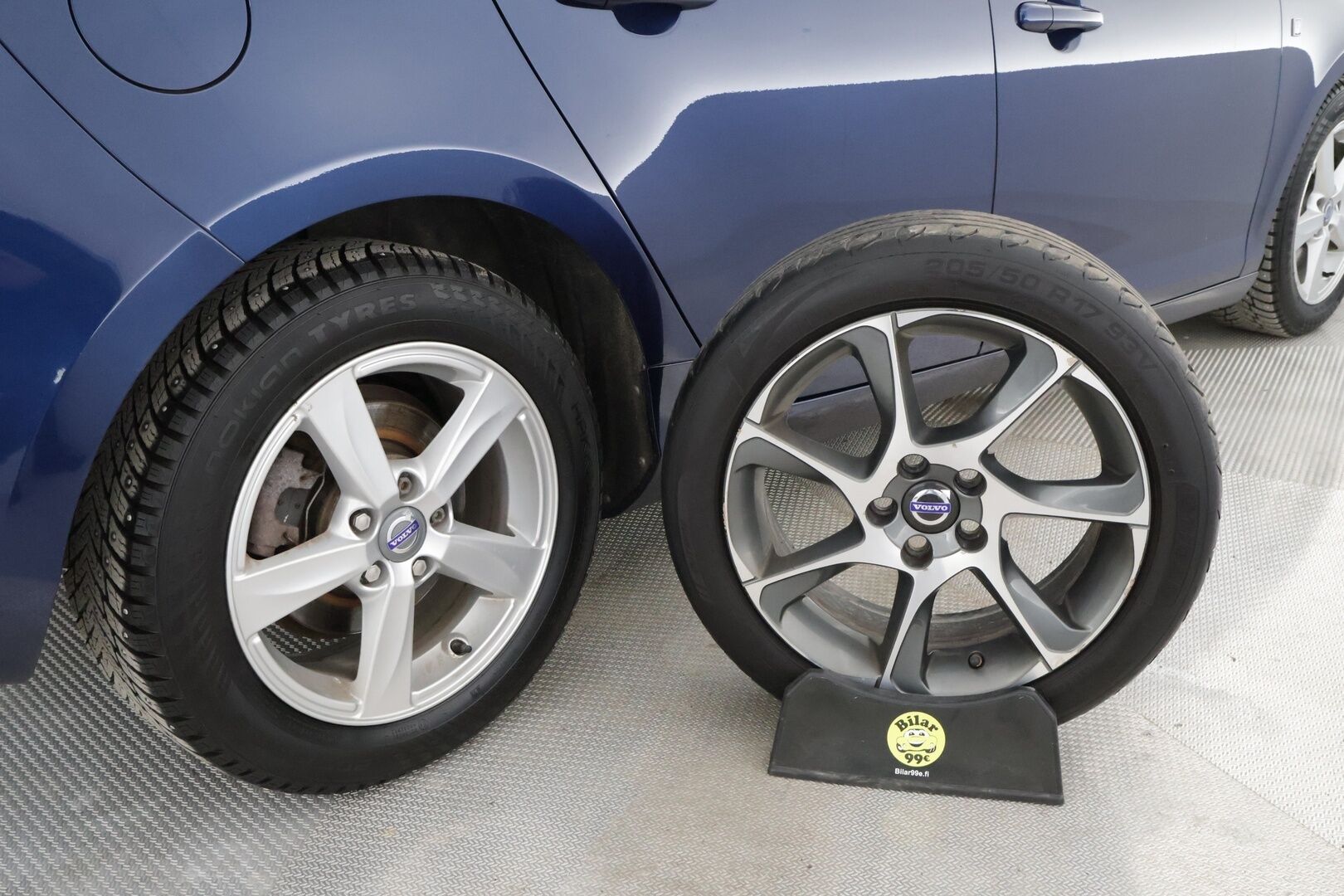 Volvo V40 2014 D2 Ocean Race aut * Suomi-auto / Koukku / 2x Alumiinivanteet, Lähes uudet Nokian nastat! - Suomi-auto / Koukku / 2x Alumiinivanteet, Lähes uudet Nokian nastat! 
