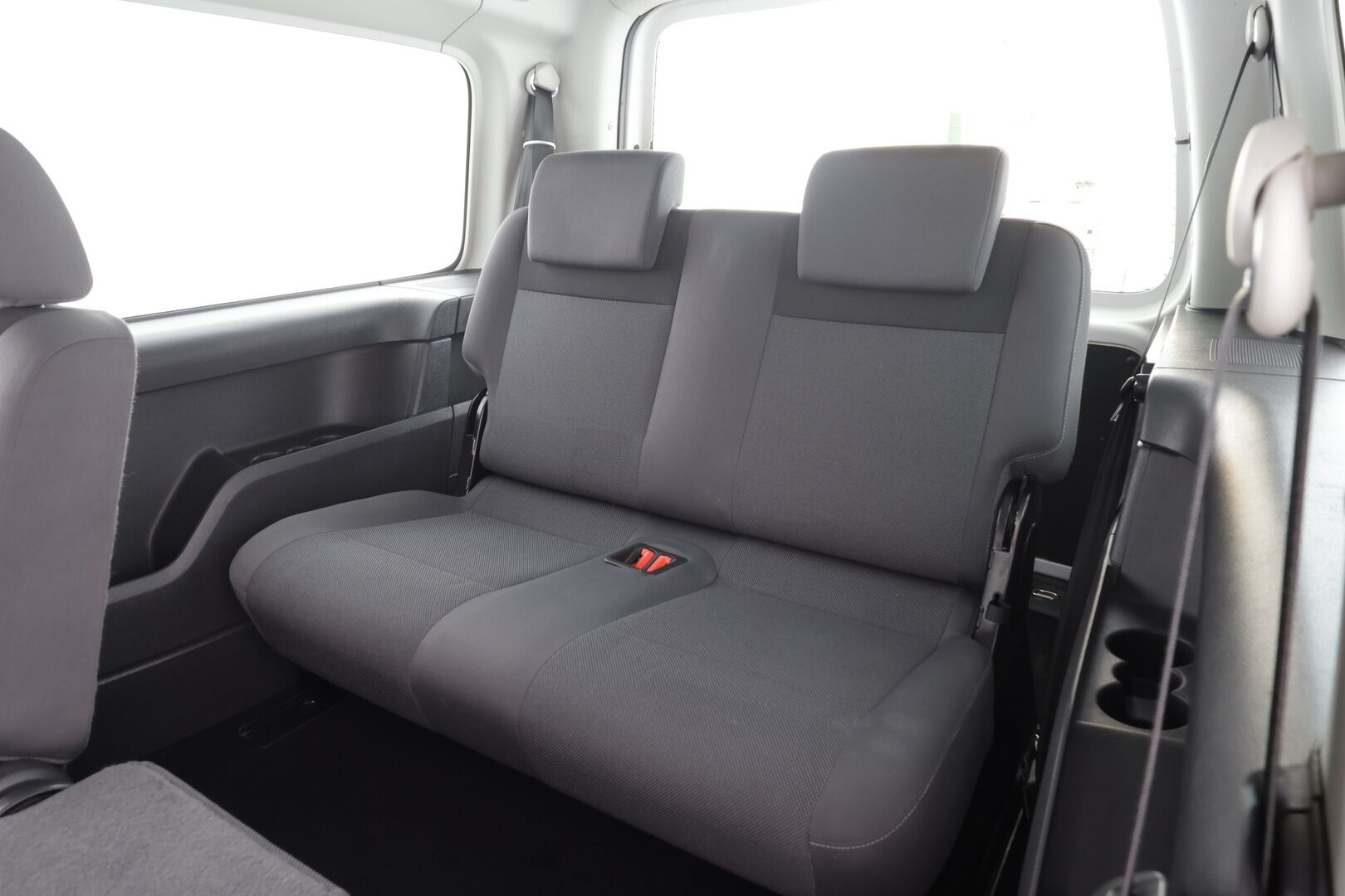 Volkswagen Caddy Maxi 2015 Trendline Family 1,6 TDI 75 kW DSG BlueMotion Technology 7-P  * Vakkari / Webasto / 2xRenkaat * - Suomi-auto