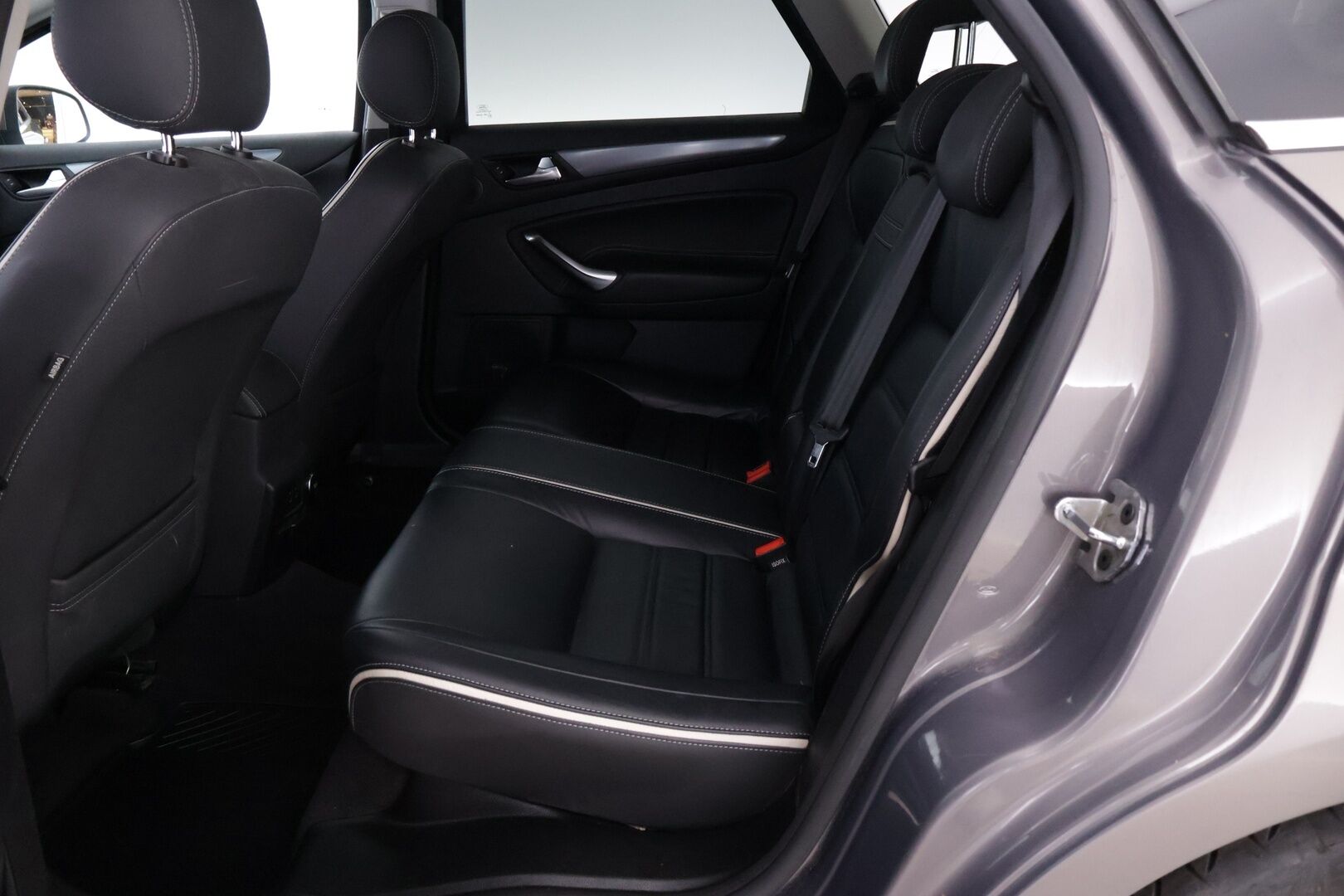 Ford Mondeo 2014 2,0 TDCi 140hv PowerShift Titanium Business A6 Wagon *YritysOutlet -Myydään vain yrityksille* - YritysOutlet -Myydään vain yrityksille *Webasto / Nahat / Vakkari / X2alut / Merkkihuollettu!*